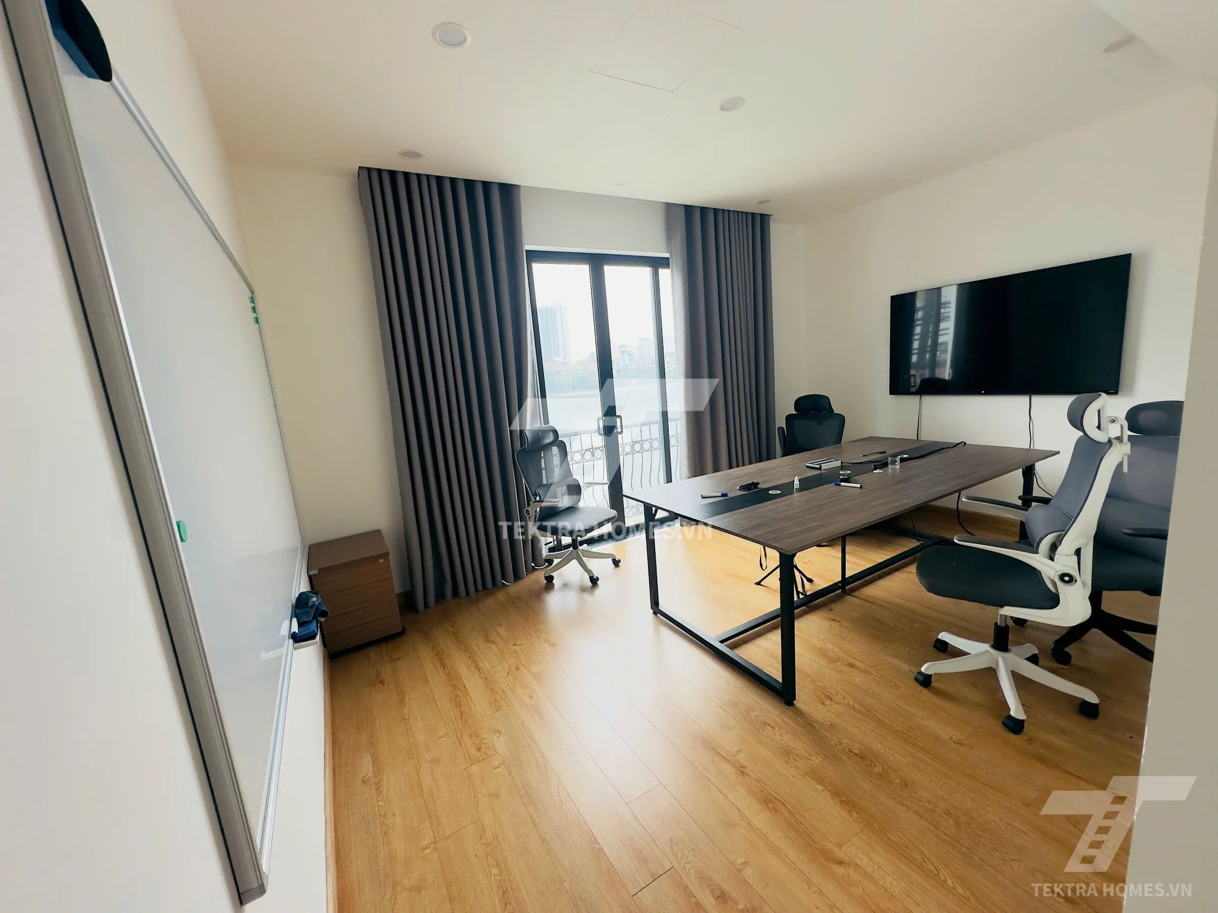 Không gian 5 tại Cho thuê văn phòng view hồ Hoàng Cầu