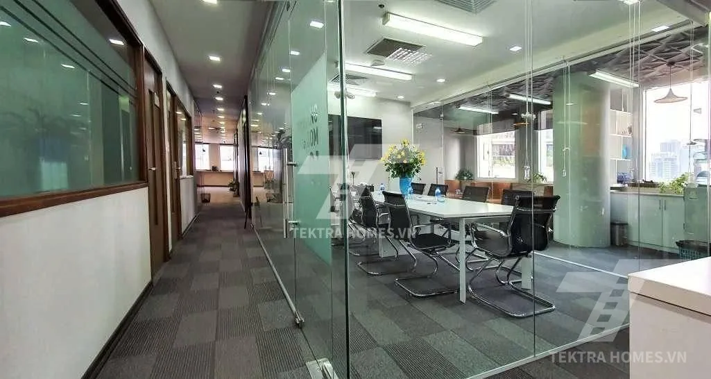 Không gian 2 tại Cho thuê văn phòng trọn gói tại tòa IPH Xuân Thủy