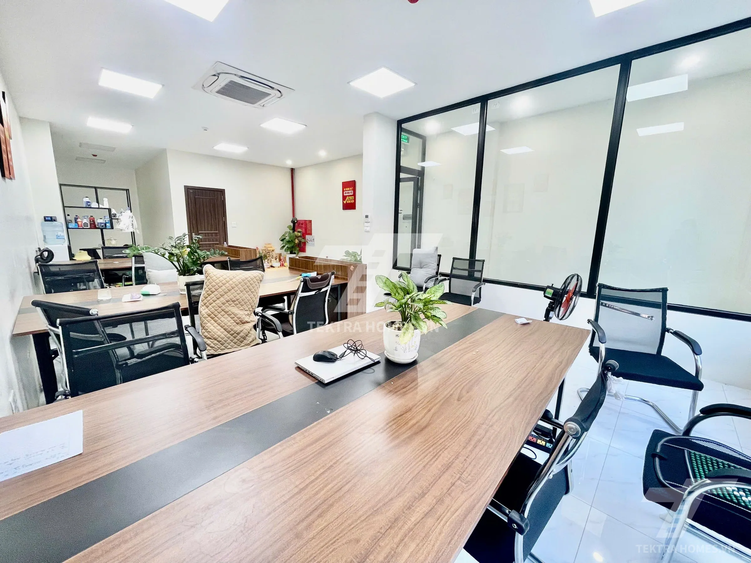 Không gian 3 tại Cho thuê văn phòng tại trục ngõ 203 Hoàng Quốc Việt