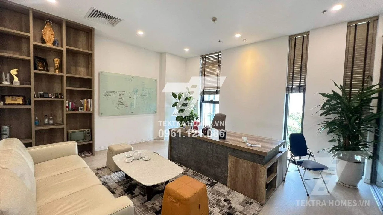 Cho thuê văn phòng full nội thất, view hồ tại Vinhome Skylake Phạm Hùng