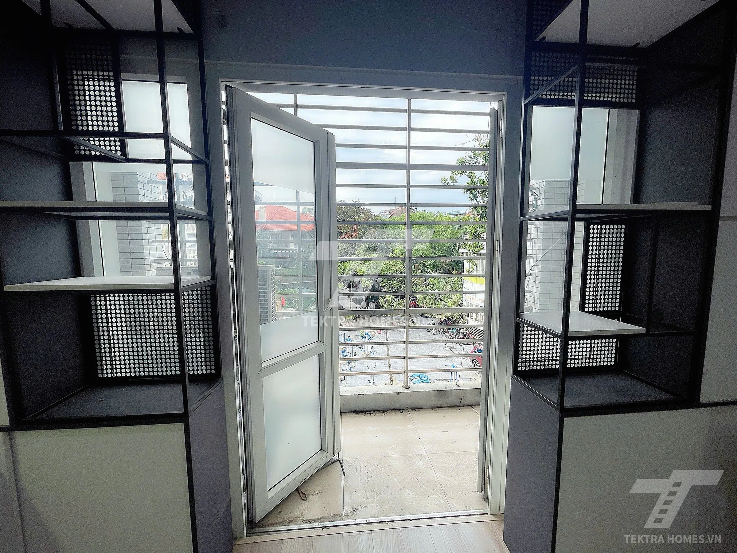 Không gian 5 tại Cho thuê văn phòng trục đường Trung Kính bé