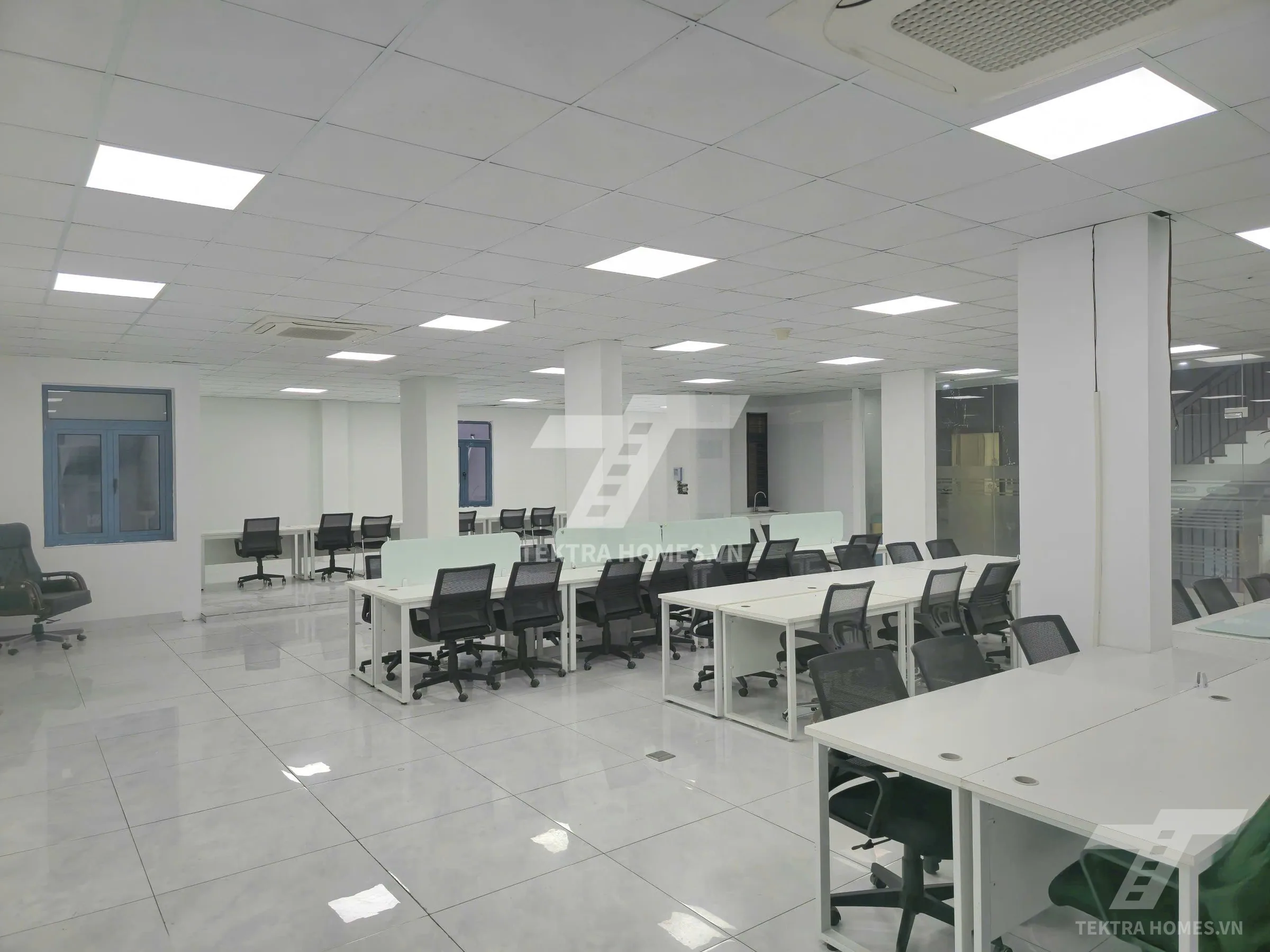 Không gian 2 tại Cho thuê văn phòng cực đẹp phố Tố Hữu