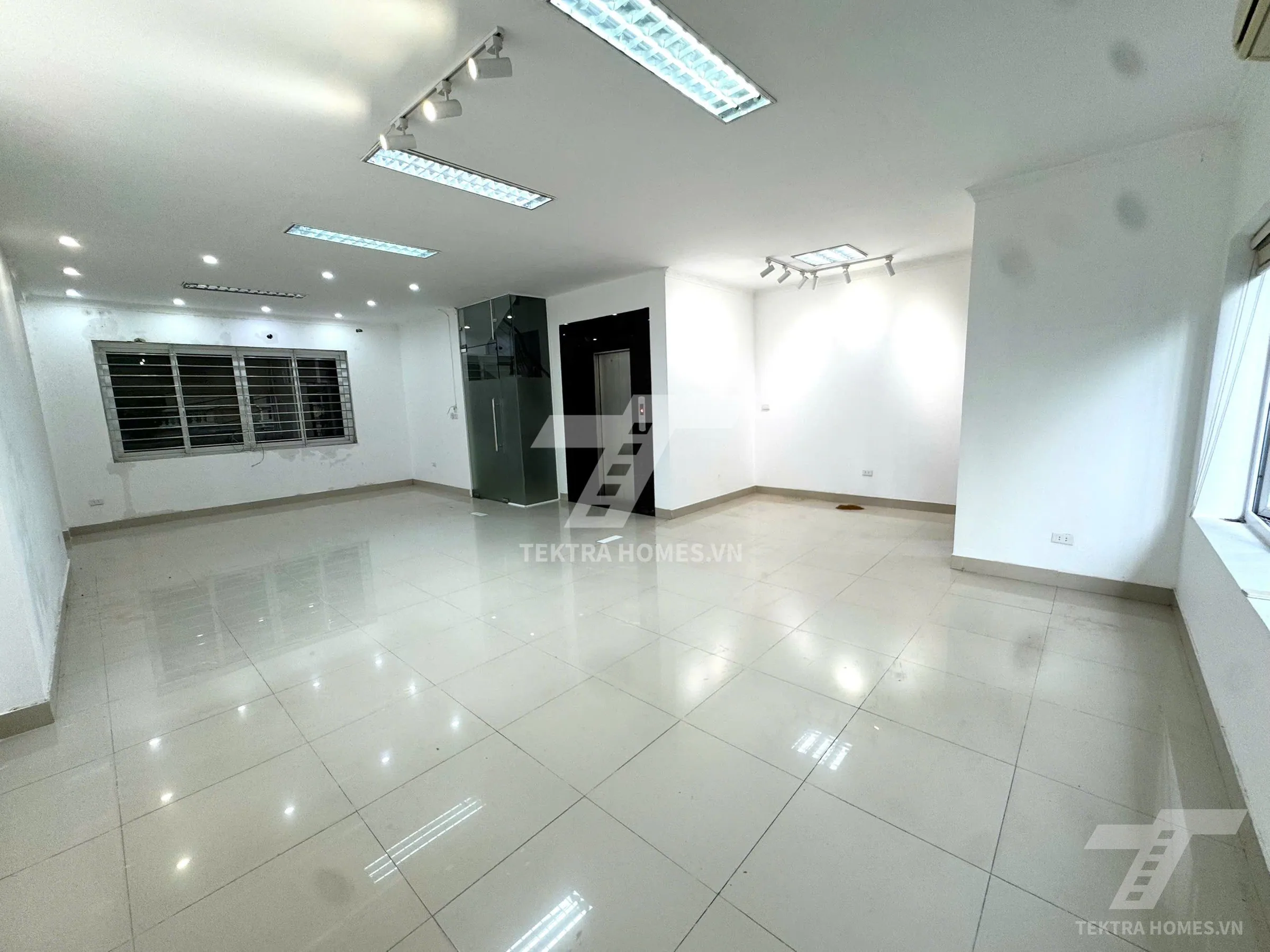 Không gian 2 tại Cho thuê văn phòng phố Đê La Thành - Ô Chợ Dừa