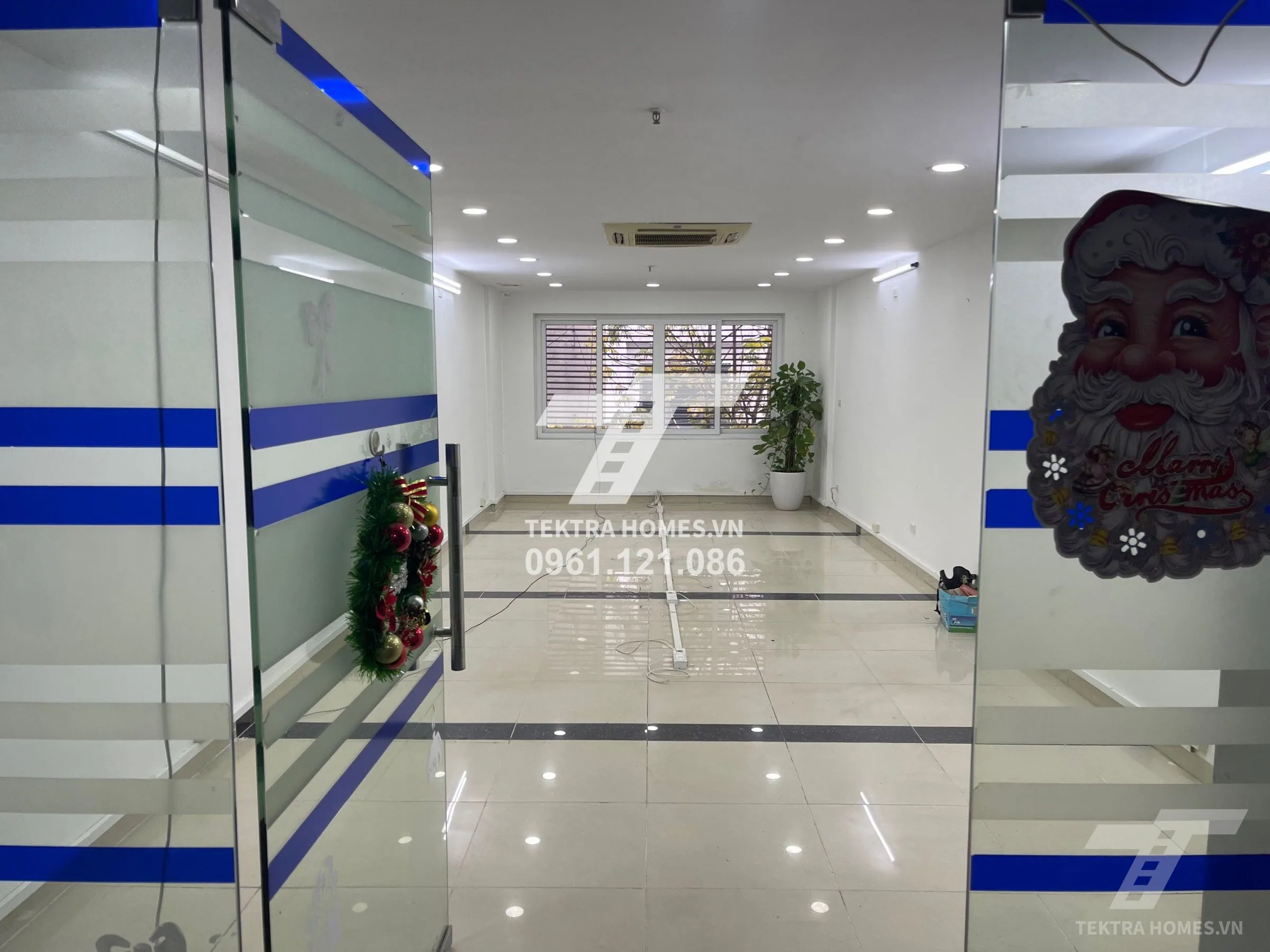 Không gian 2 tại Cho thuê văn phòng mặt phố Chùa Láng