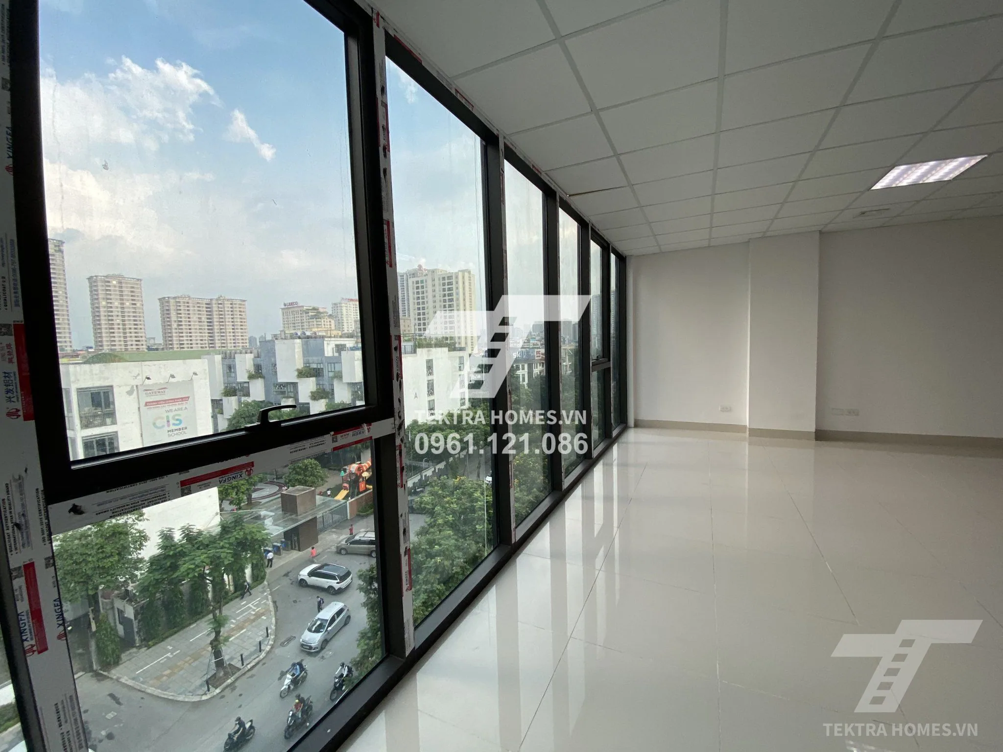Không gian 2 tại Cho thuê văn phòng siêu đẹp mặt đường Khúc Thừa Dụ Cầu Giấy