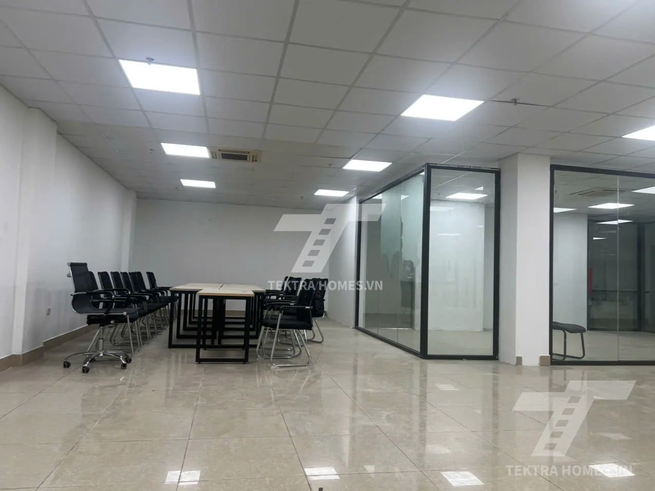 Không gian 4 tại Cho thuê văn phòng trục đường Dịch Vọng Hậu