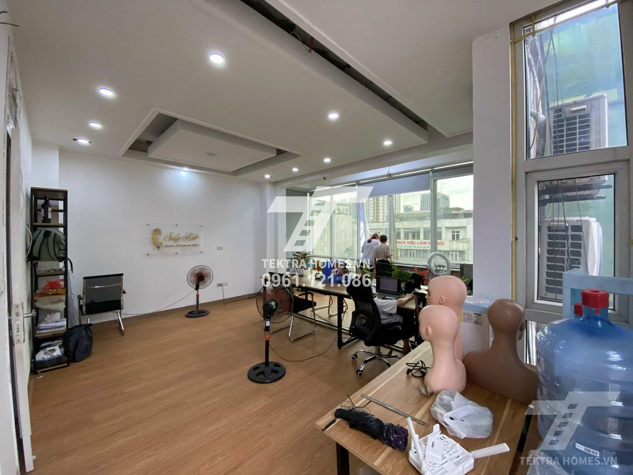 Không gian 3 tại Cho thuê văn phòng tại mặt đường Trung Kính.