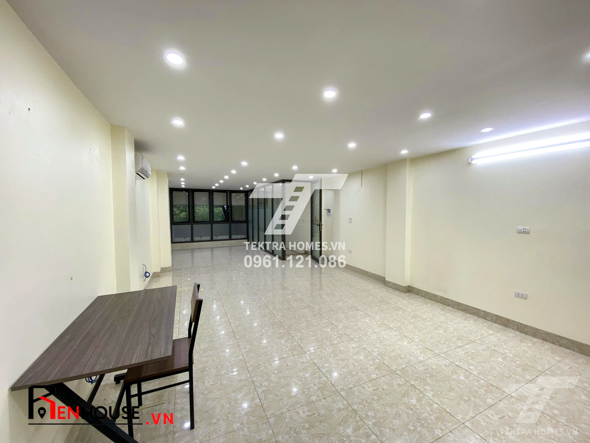 Không gian 3 tại Cho thuê văn phòng tại tầng lửng phố yên Hòa