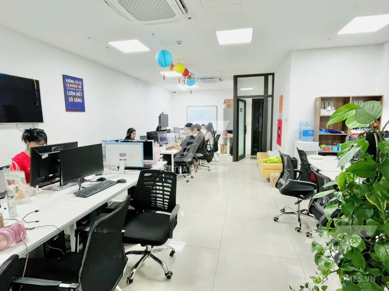 Không gian 2 tại Cho thuê văn phòng trục đường Ngụy Như Kon Tum