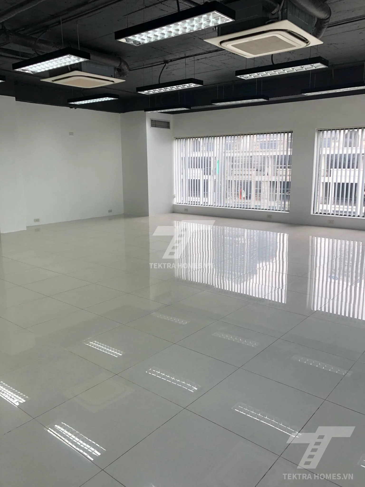 Không gian 5 tại Cho thuê văn phòng 200m2 mặt đương Trần Thái Tông