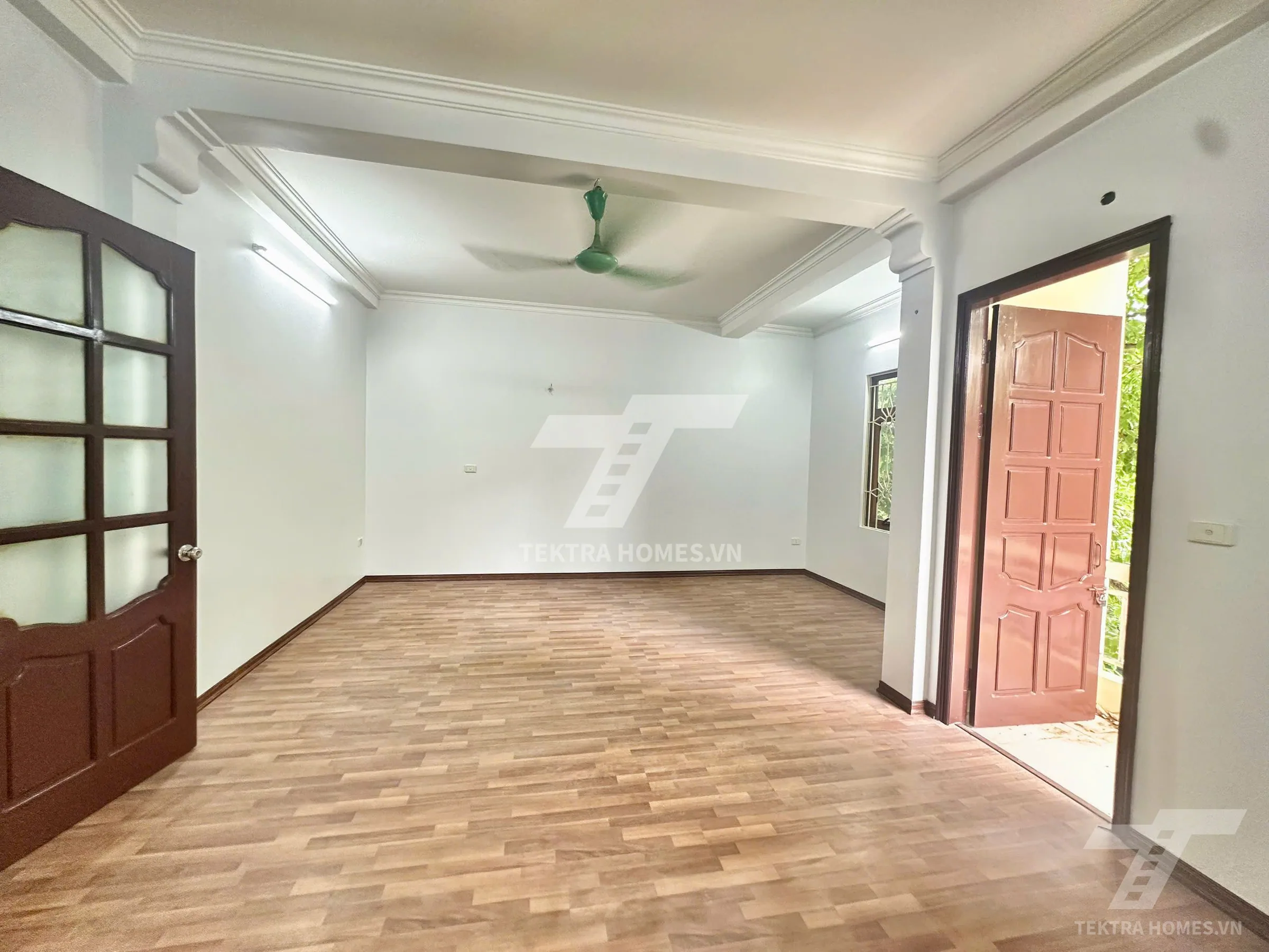 Không gian 3 tại Cho thuê nguyên căn trục đường Khuất Duy Tiến