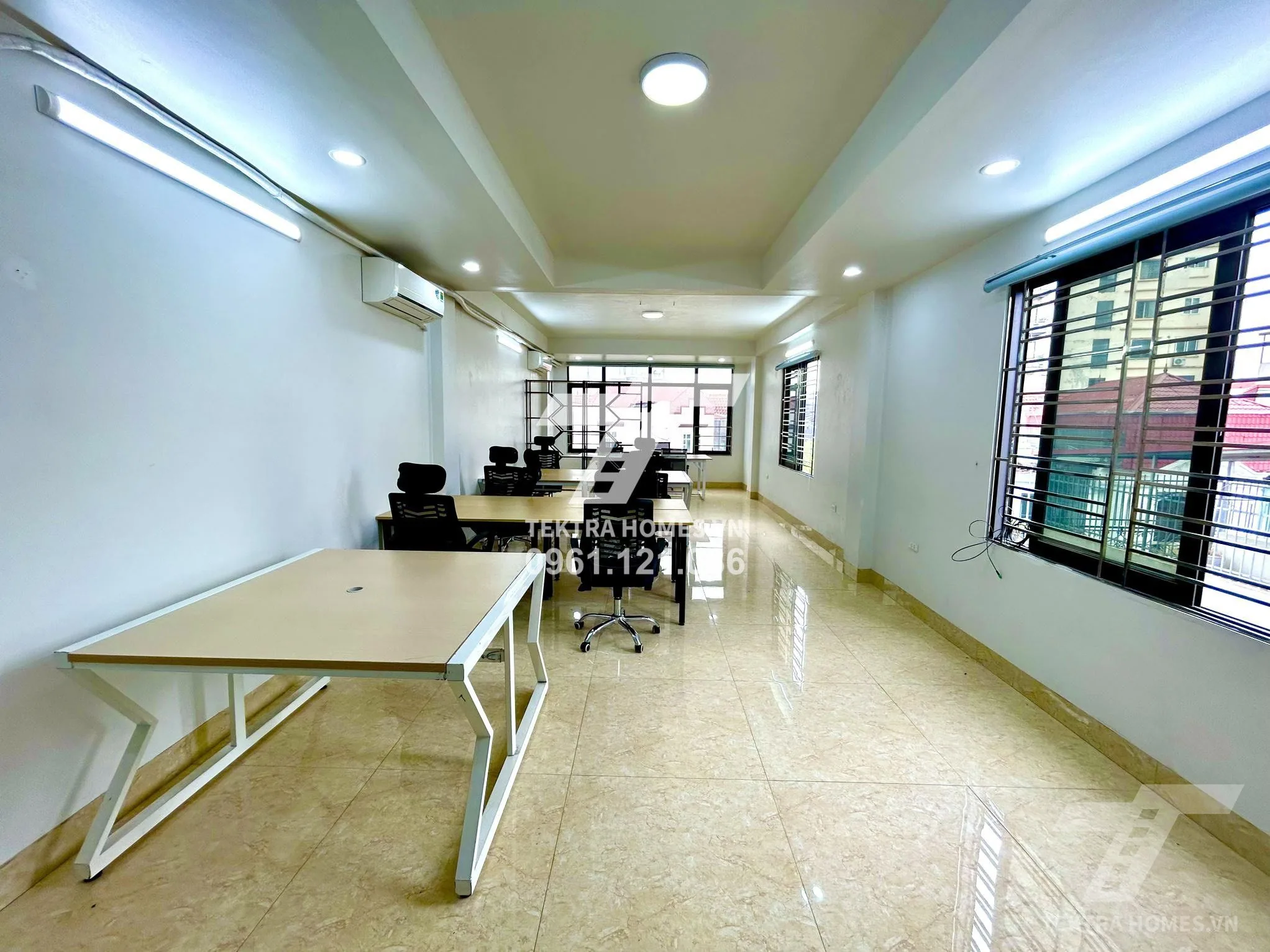 Không gian 2 tại Cho thuê văn phòng rẻ 2 mặt thoáng ngay Hoàng Quốc Việt, Cầu Giấy