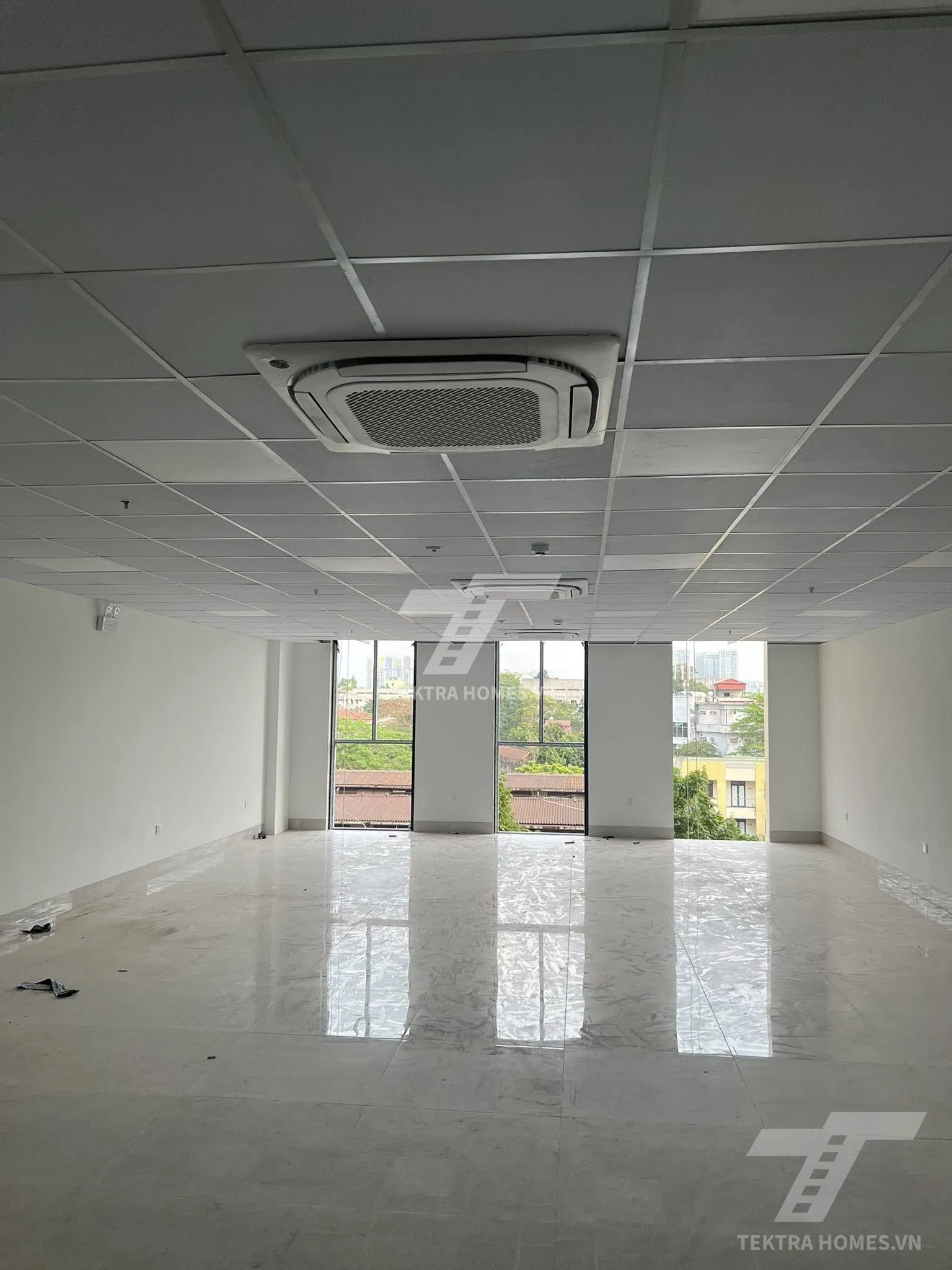 Không gian 2 tại Cho thuê tòa văn phòng mới đẹp tại Khuất Duy Tiến