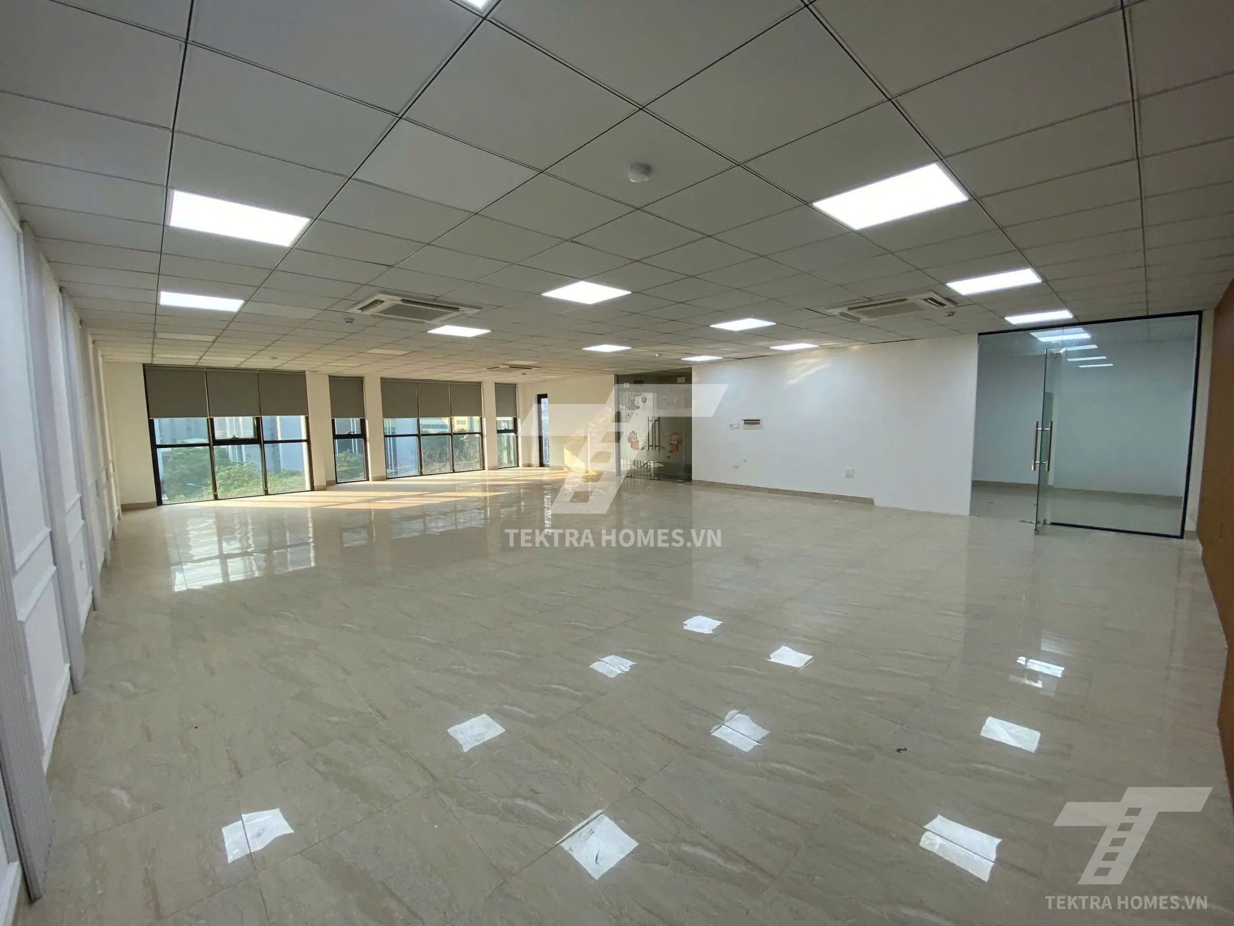 Không gian 4 tại Cho thuê văn phòng mới đẹp đường Duy Tân