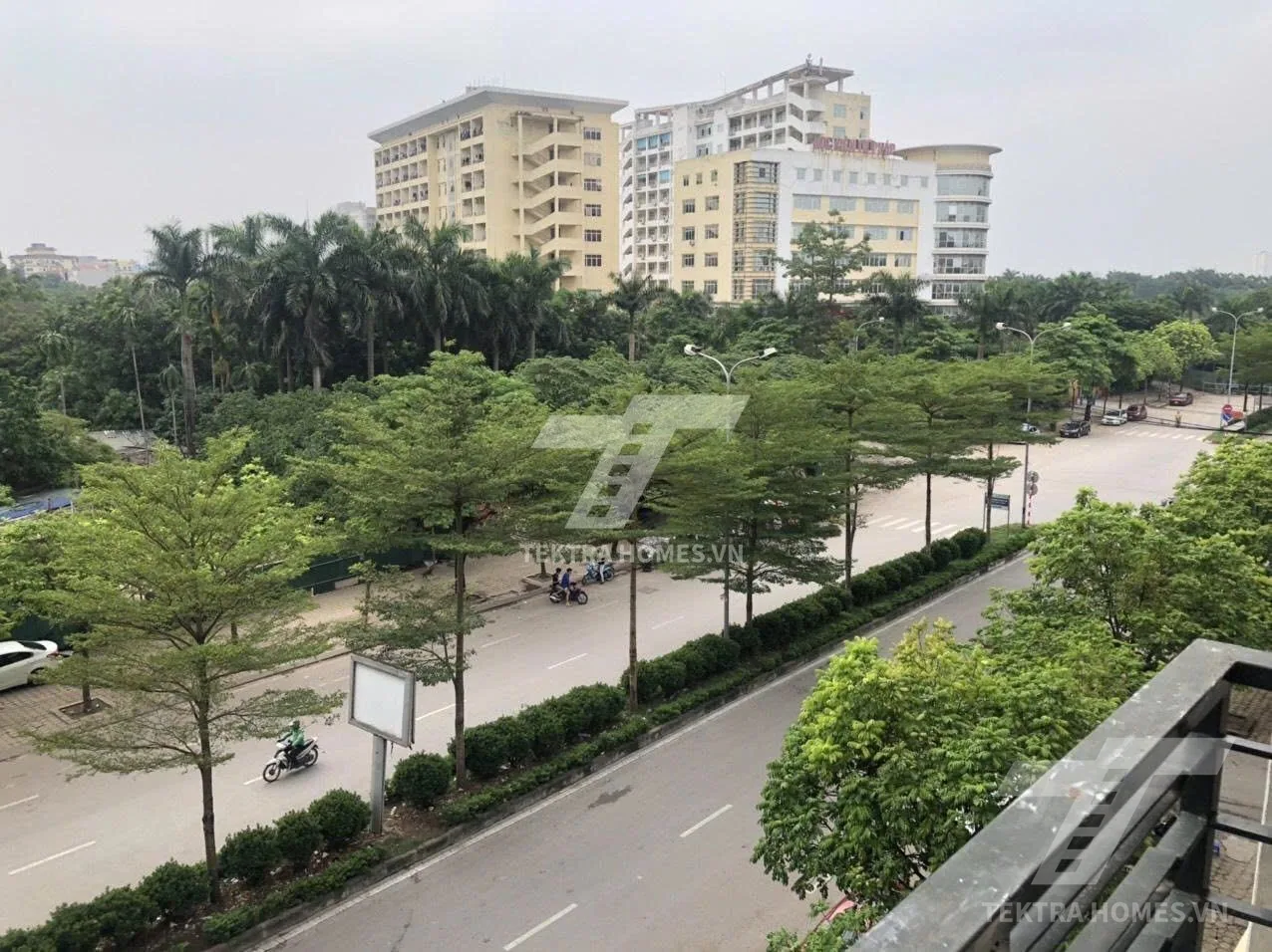 Không gian 5 tại Cho thuê văn phòng ngăn sẵn 2 phòng ở lại được đường Trần Vỹ