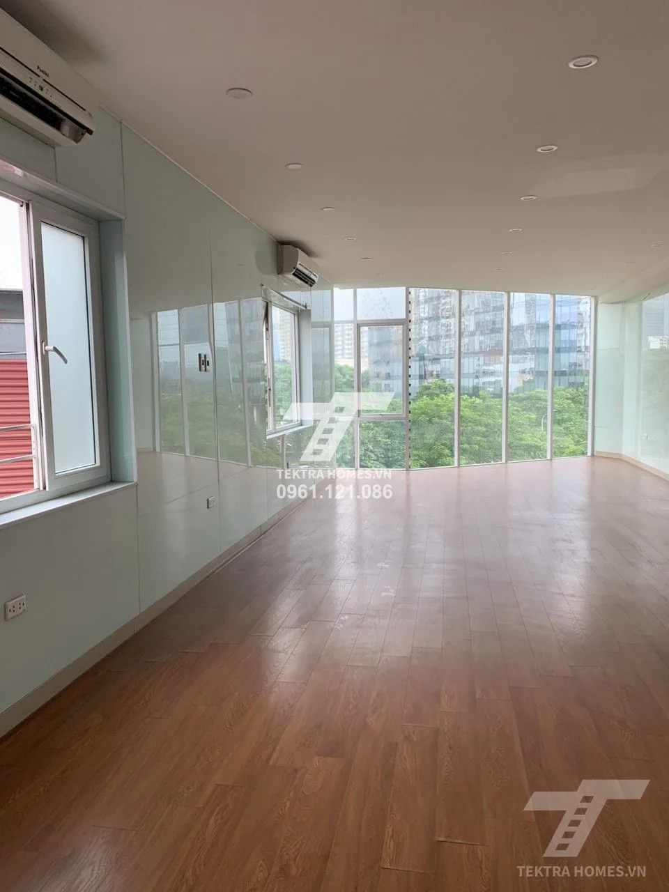 Không gian 2 tại Cho thuê văn phòng làm việc 24/24 mặt đường Trần Duy Hưng