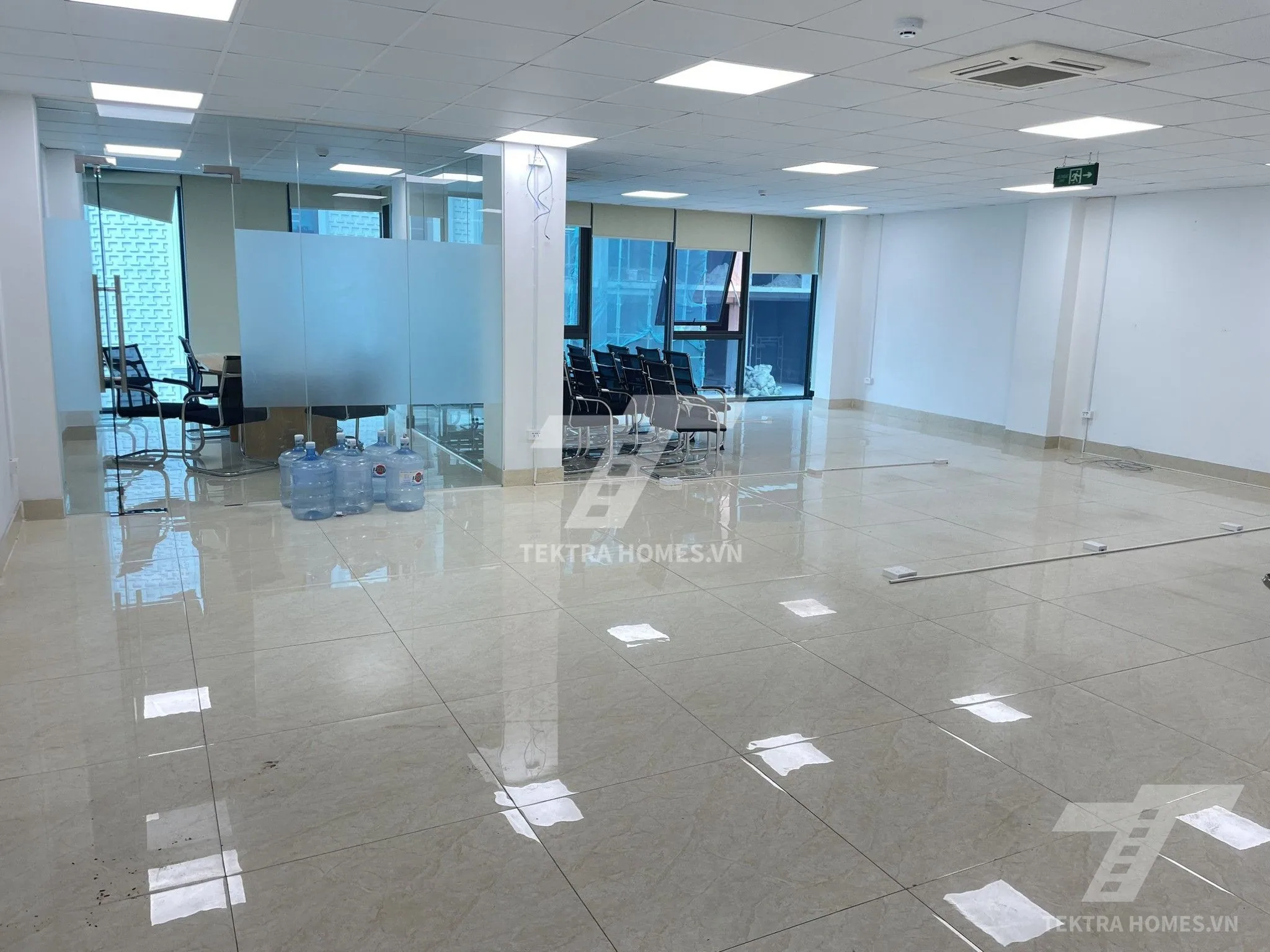 Không gian 2 tại cho thuê văn phòng ngõ 21 Lê Văn Lương