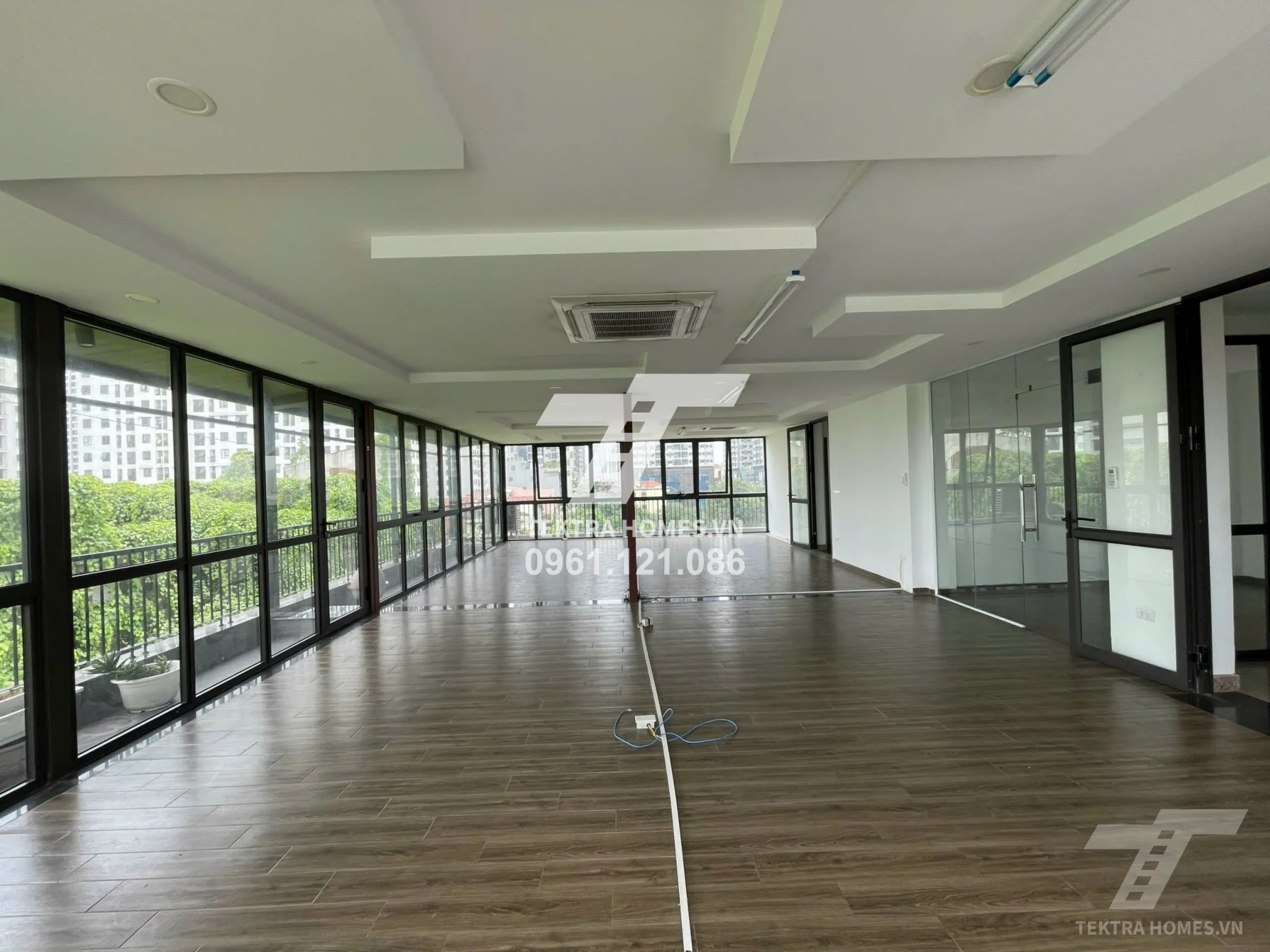 Không gian 2 tại Cho thuê văn phòng cực thoáng trục Khuất Duy Tiến