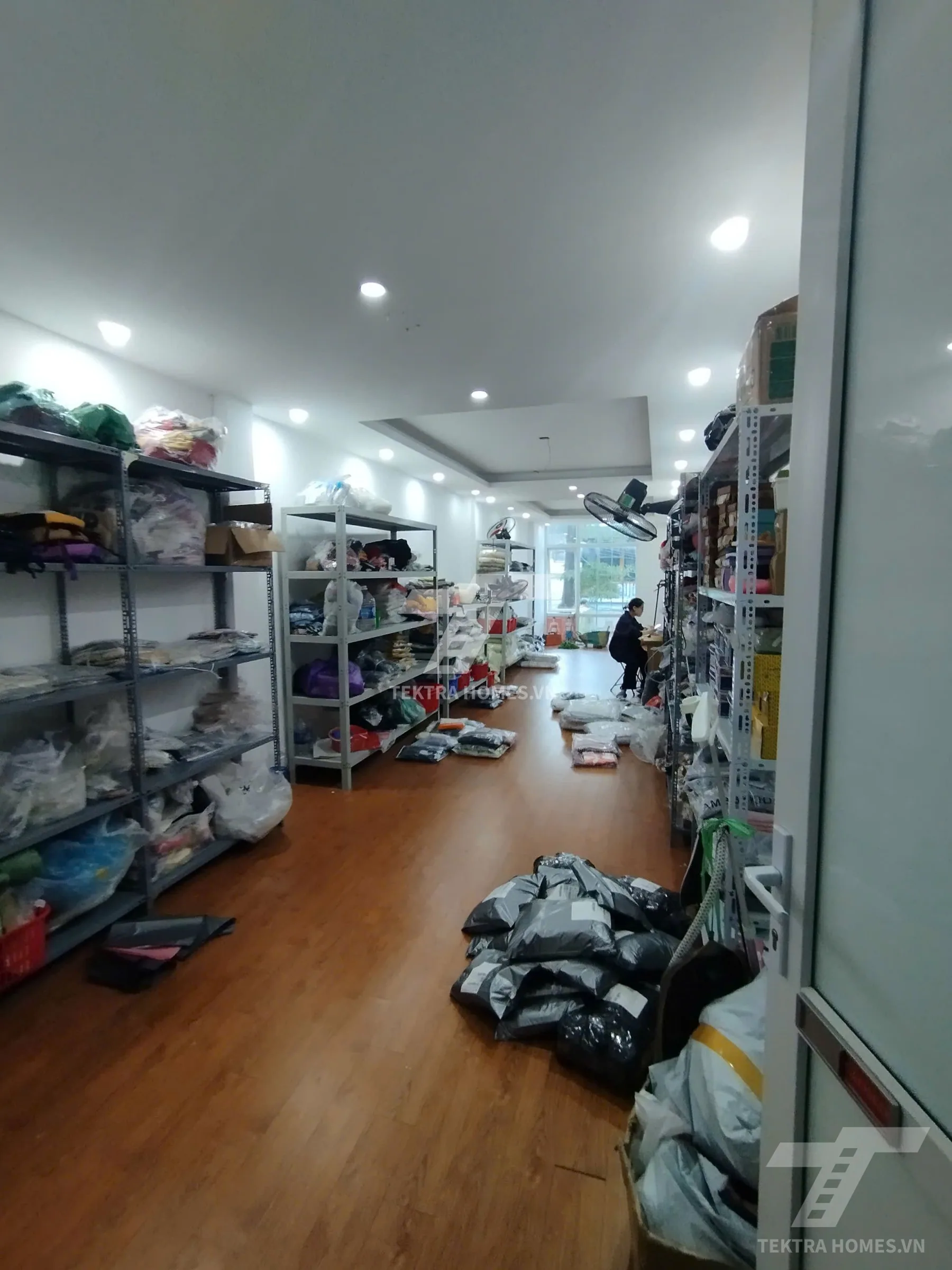 Không gian 2 tại Cho thuê văn phòng gần khu Goldmark city