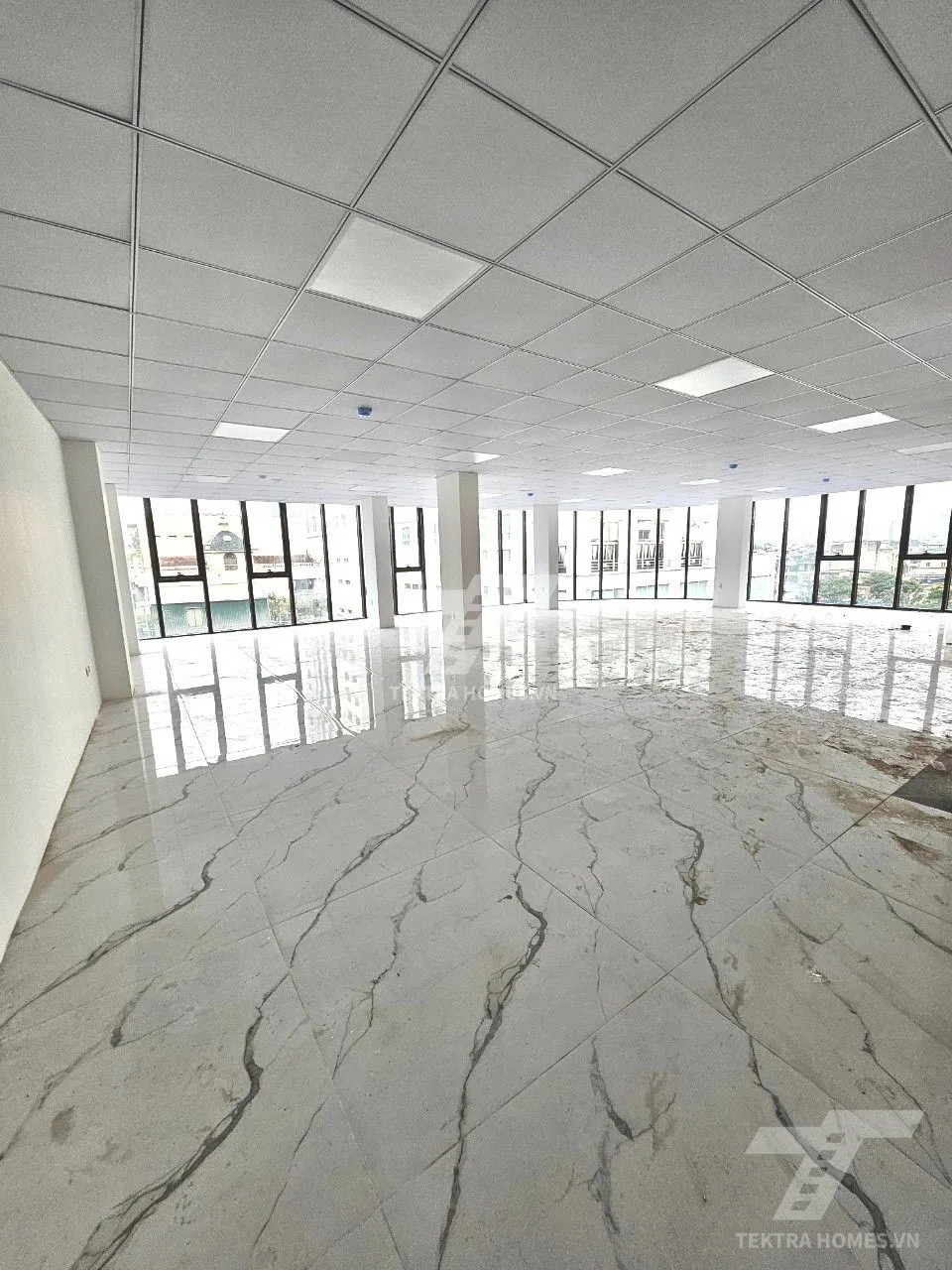Không gian 2 tại Cho thuê văn phòng full kính rất đẹp ngõ 106 Hoàng Quốc Việt