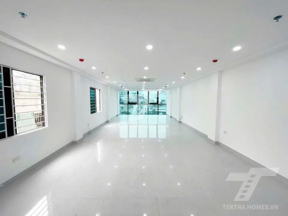 Không gian 4 tại Cho thuê văn phòng phố Trần Vỹ - Mai Dịch