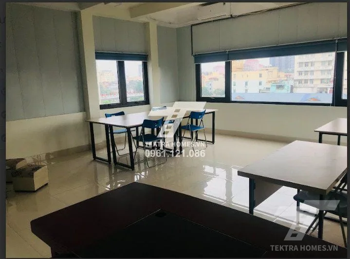Không gian 2 tại Cho thuê văn phòng 2 mặt thoáng, hướng đông nam, tại Nghĩa Đô