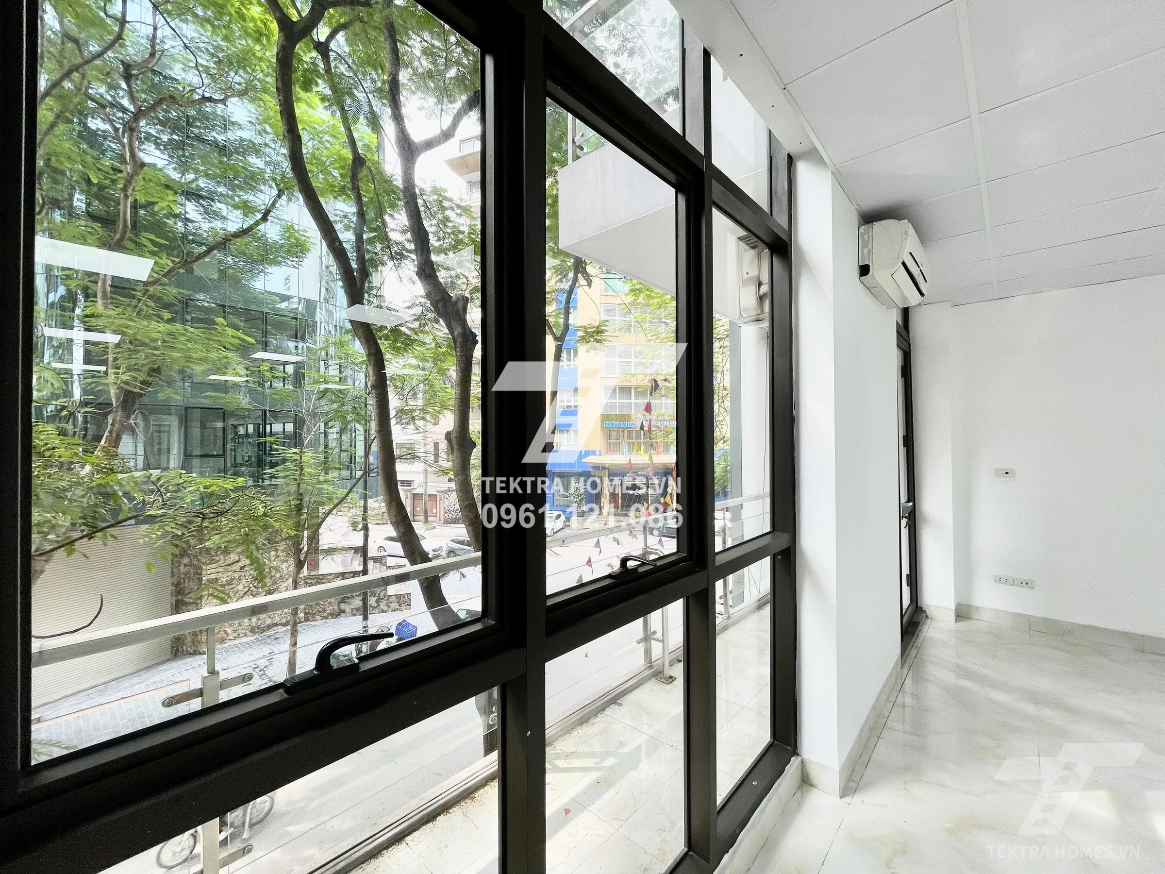 Không gian 4 tại Cho thuê văn phòng 2 mặt thoáng đẹp ngay đường Dịch Vọng Hậu, Cầu giấy