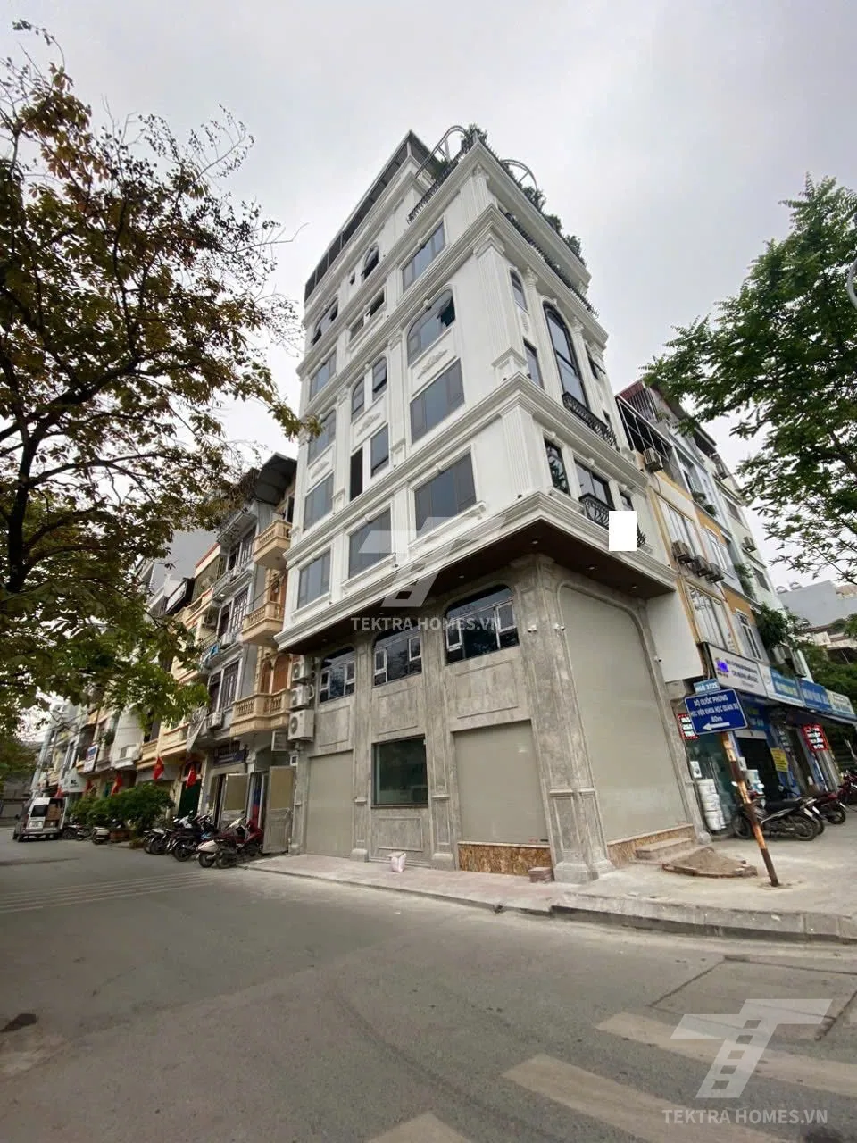 Không gian 2 tại Cho thuê toà nhà mặt phố lê trọng tấn