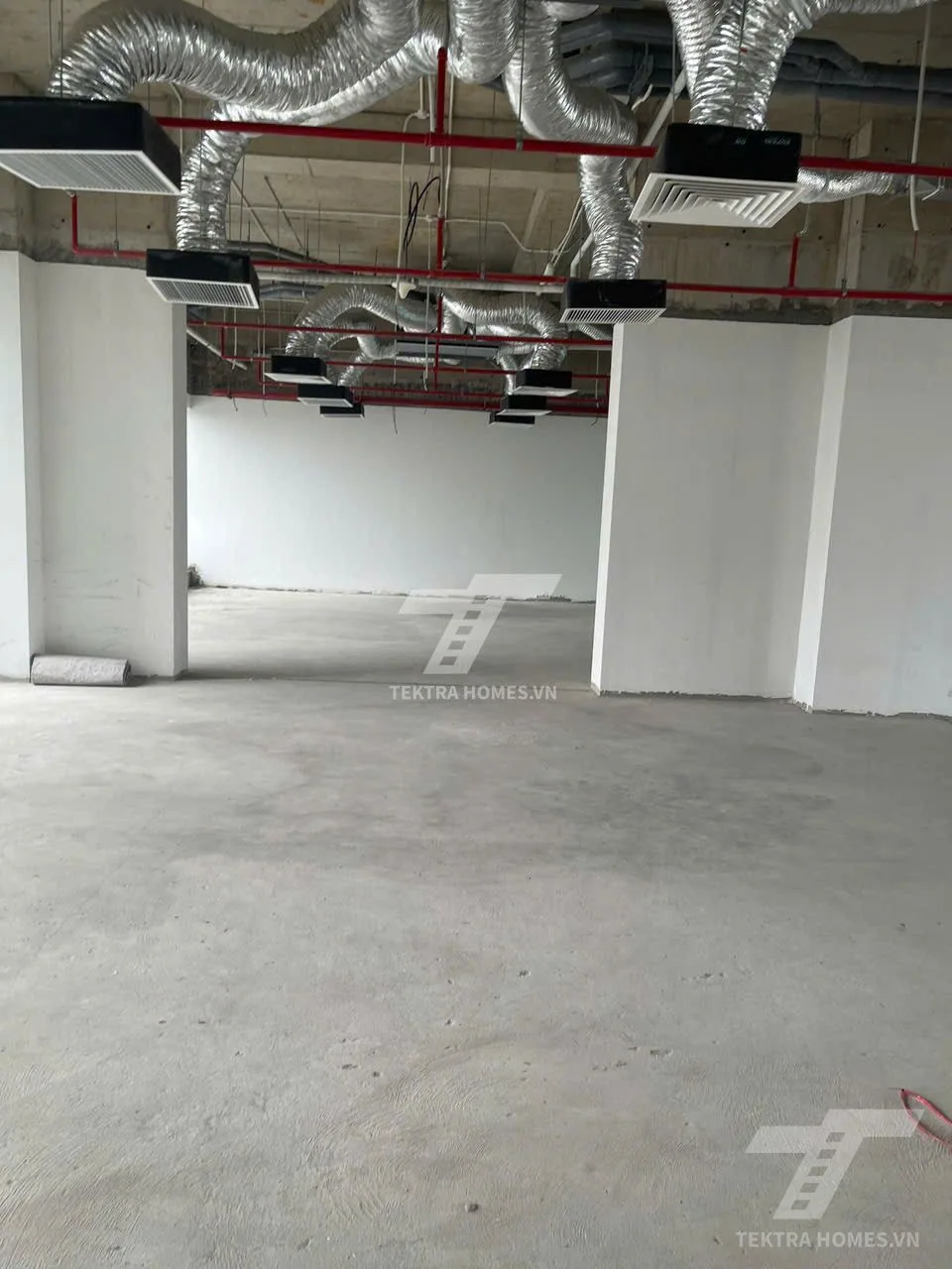 Không gian 3 tại Cho thuê văn phòng cao cấp phố Giải Phóng Hoàng Mai