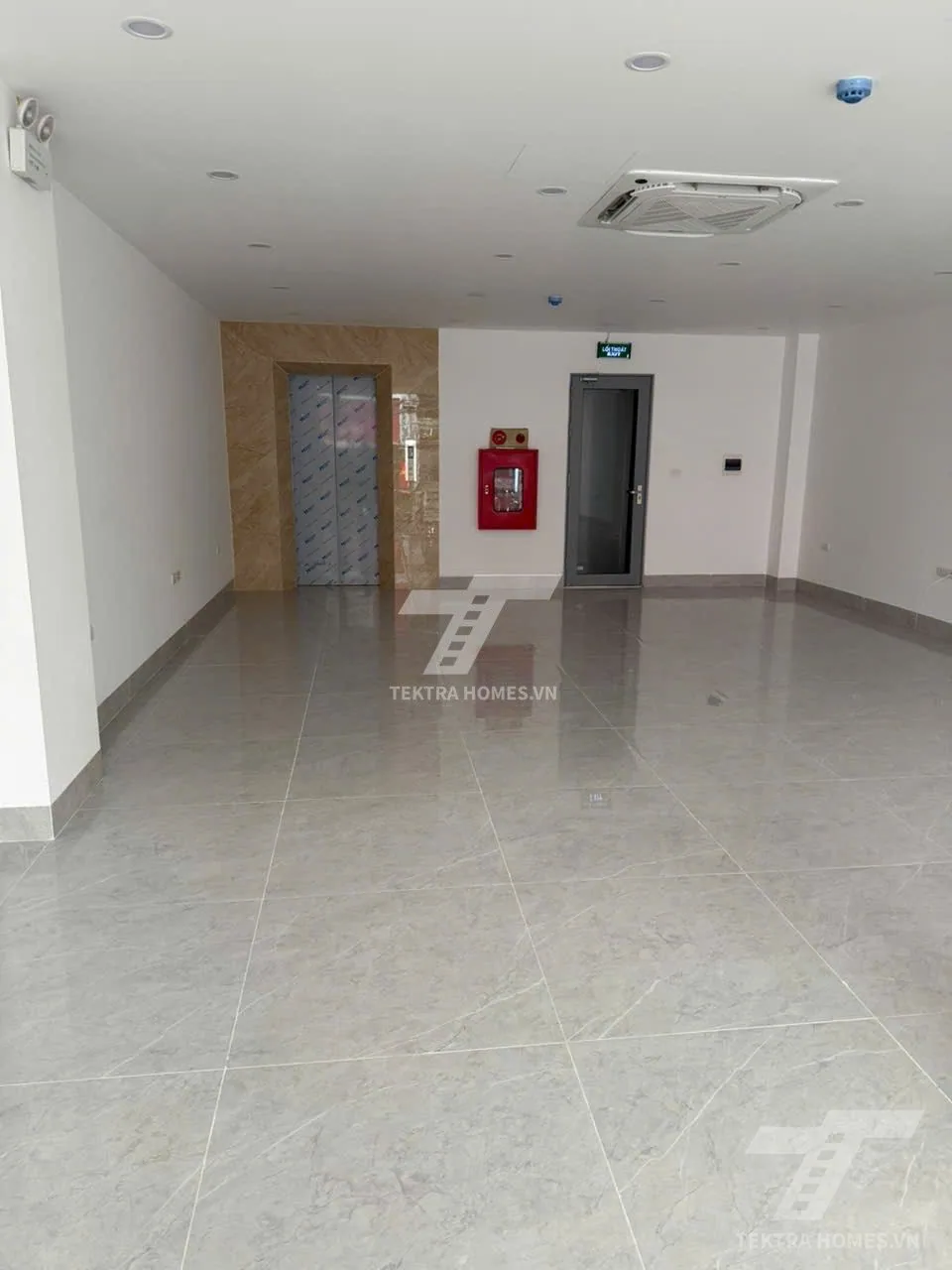 Không gian 3 tại Cho thuê nhà nguyên căn phố Nguyễn Ngọc Nại