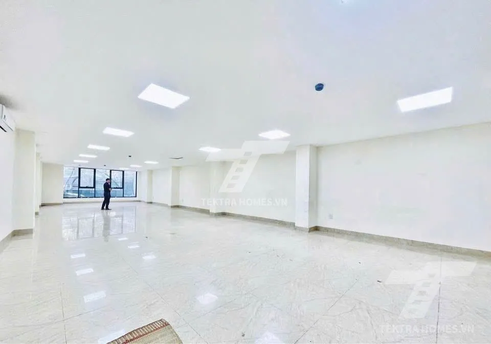 Không gian 5 tại Cho thuê văn phòng trục đường Thụy Khuê gần Bưởi