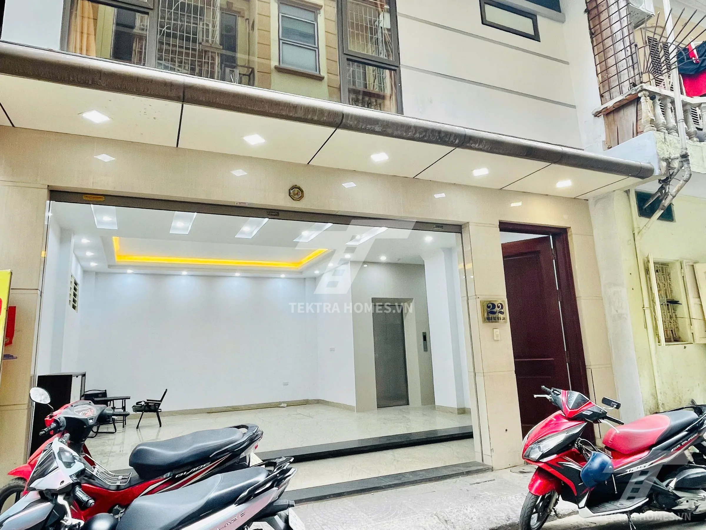 Không gian 2 tại Cho thuê văn phòng mới, hiện đại ngõ 82 Yên Lãng