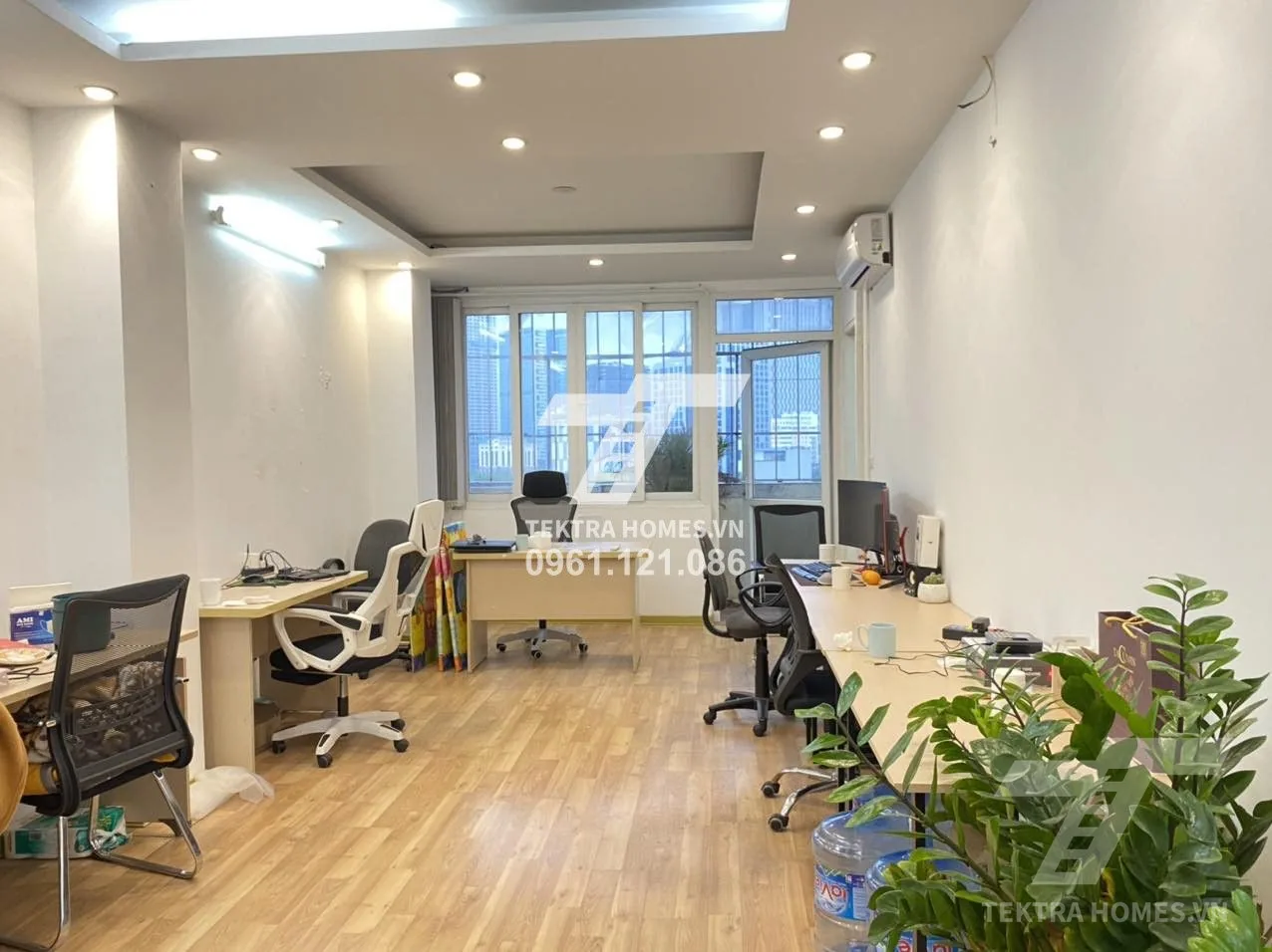 Không gian 2 tại Cho thuê văn phòng ngã tư phố Thọ Tháp