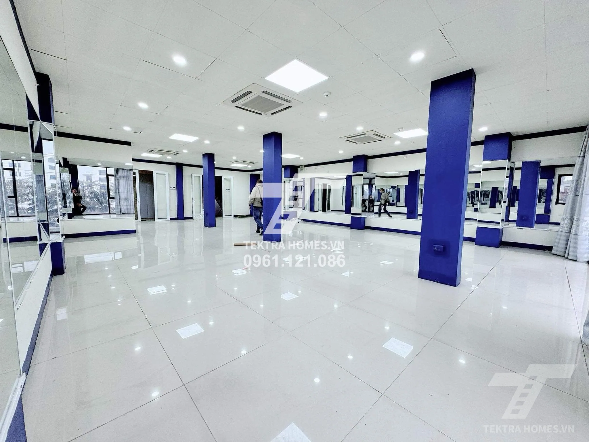 Không gian 4 tại Cho thuê văn phòng phố Nguyễn Đình Hoàn