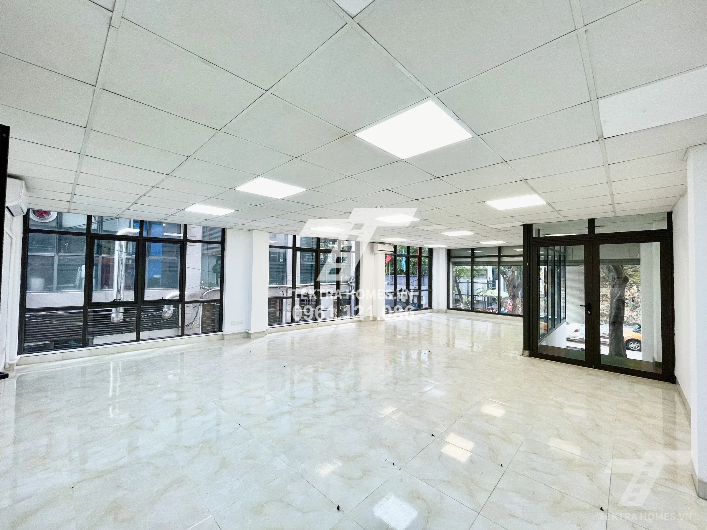 Không gian 5 tại Cho thuê văn phòng 2 mặt thoáng đẹp ngay đường Dịch Vọng Hậu, Cầu giấy