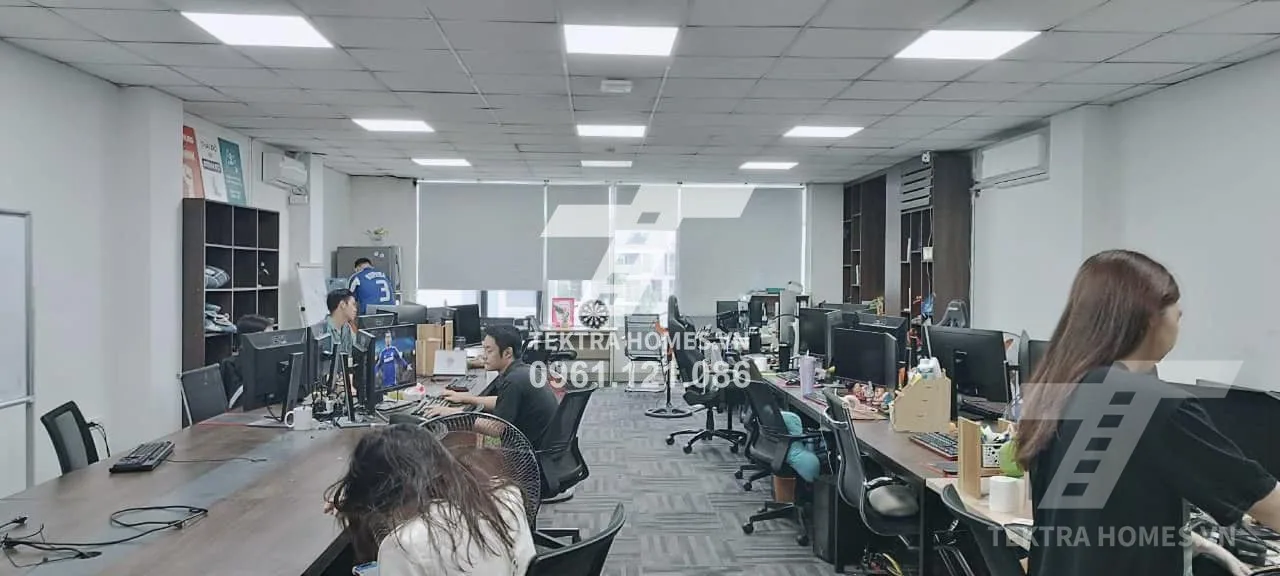 Không gian 4 tại Cho thuê văn phòng chia 3 phòng trục đường Trần Thái Tông
