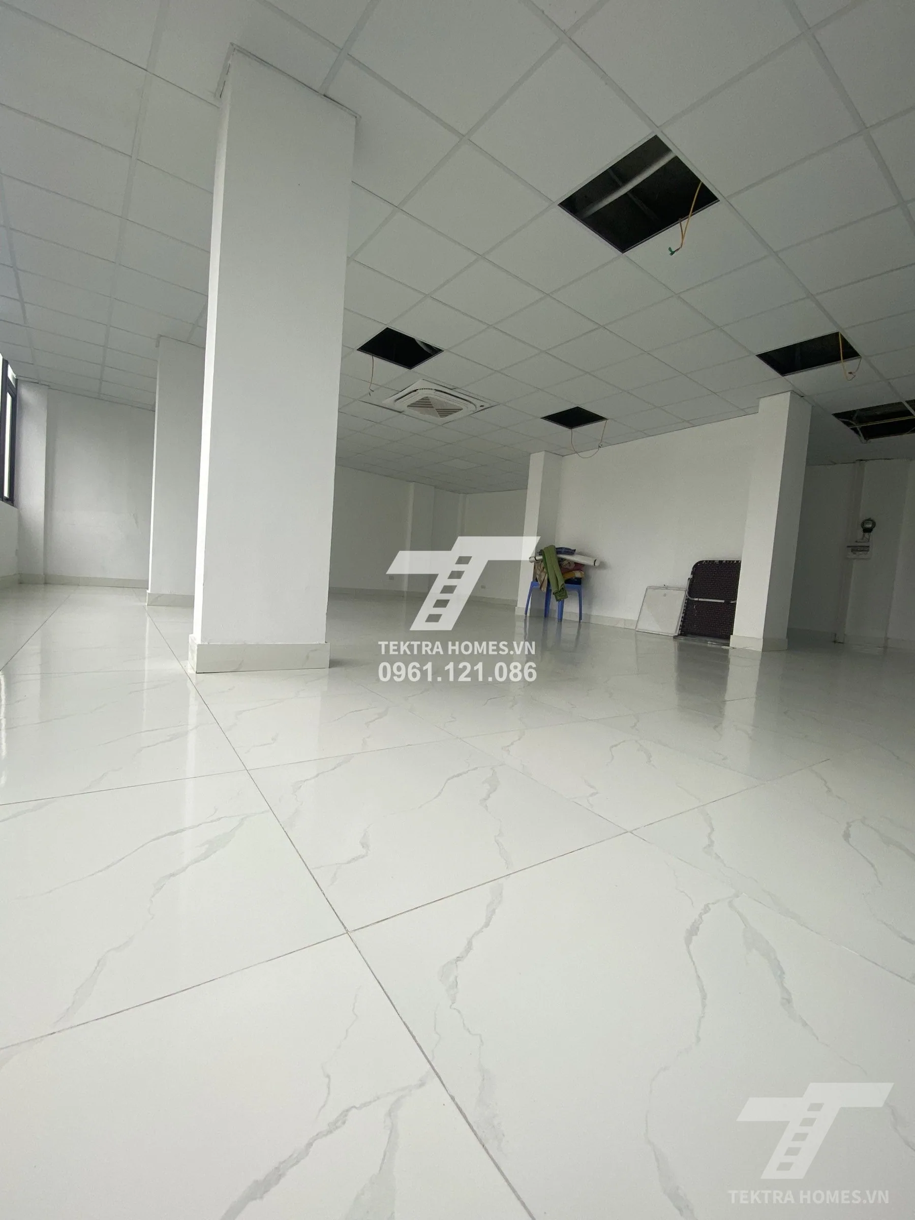 Không gian 4 tại cho thuê tòa văn phòng Dương Đình Nghệ