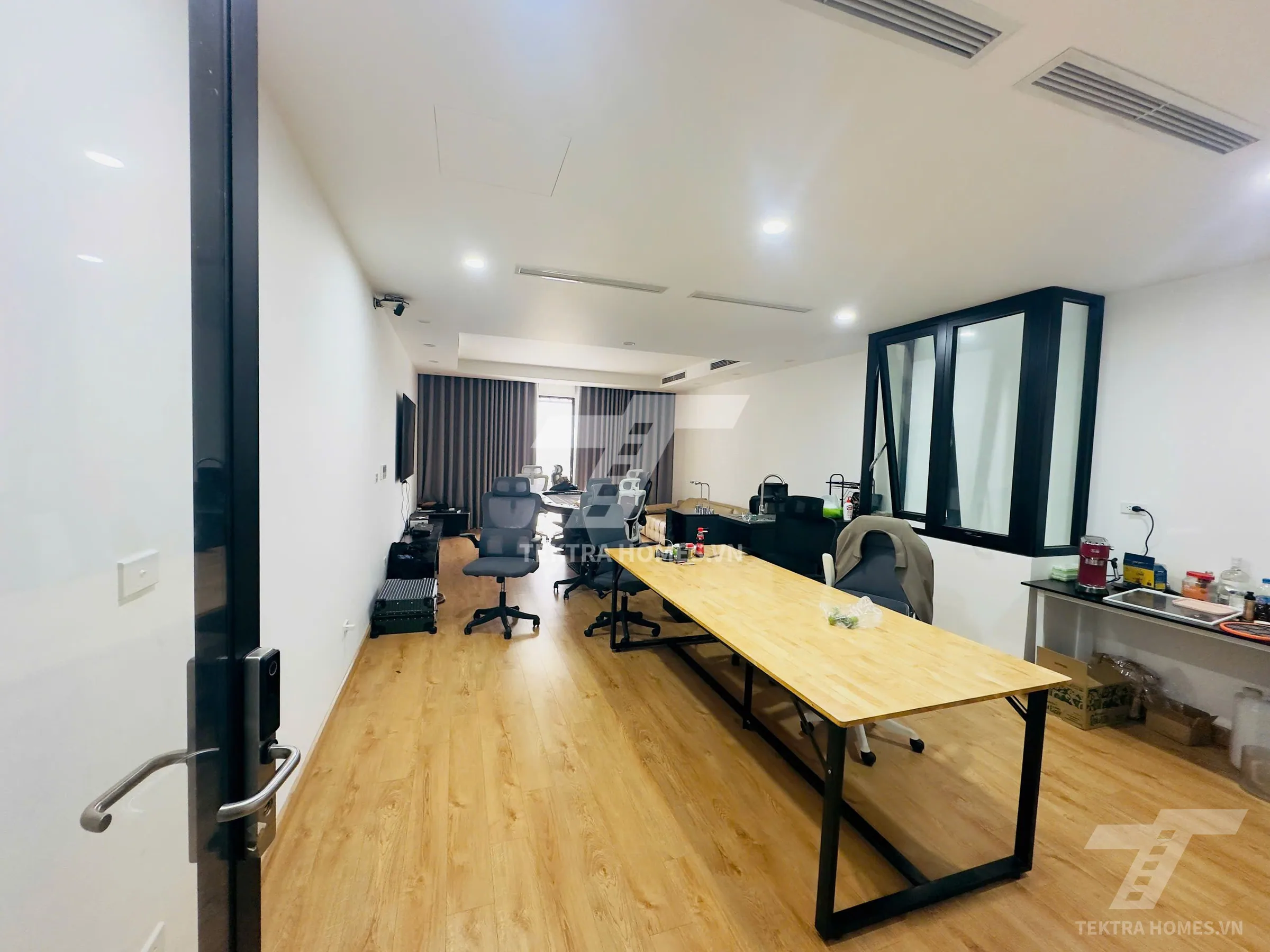 Không gian 4 tại Cho thuê văn phòng view hồ Hoàng Cầu