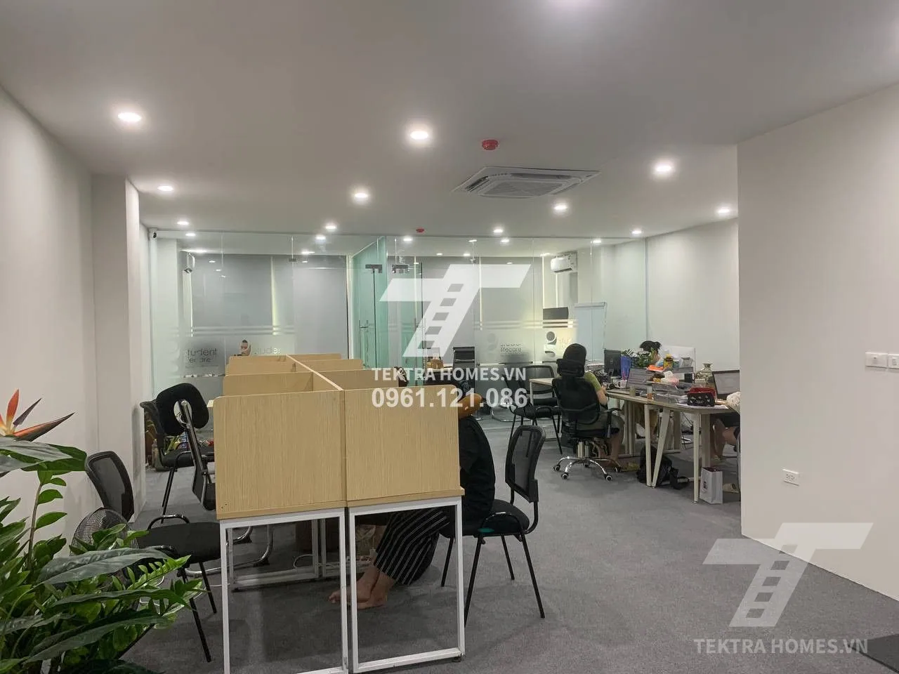 Không gian 2 tại Cho thuê văn phòng đường Vương Thừa Vũ