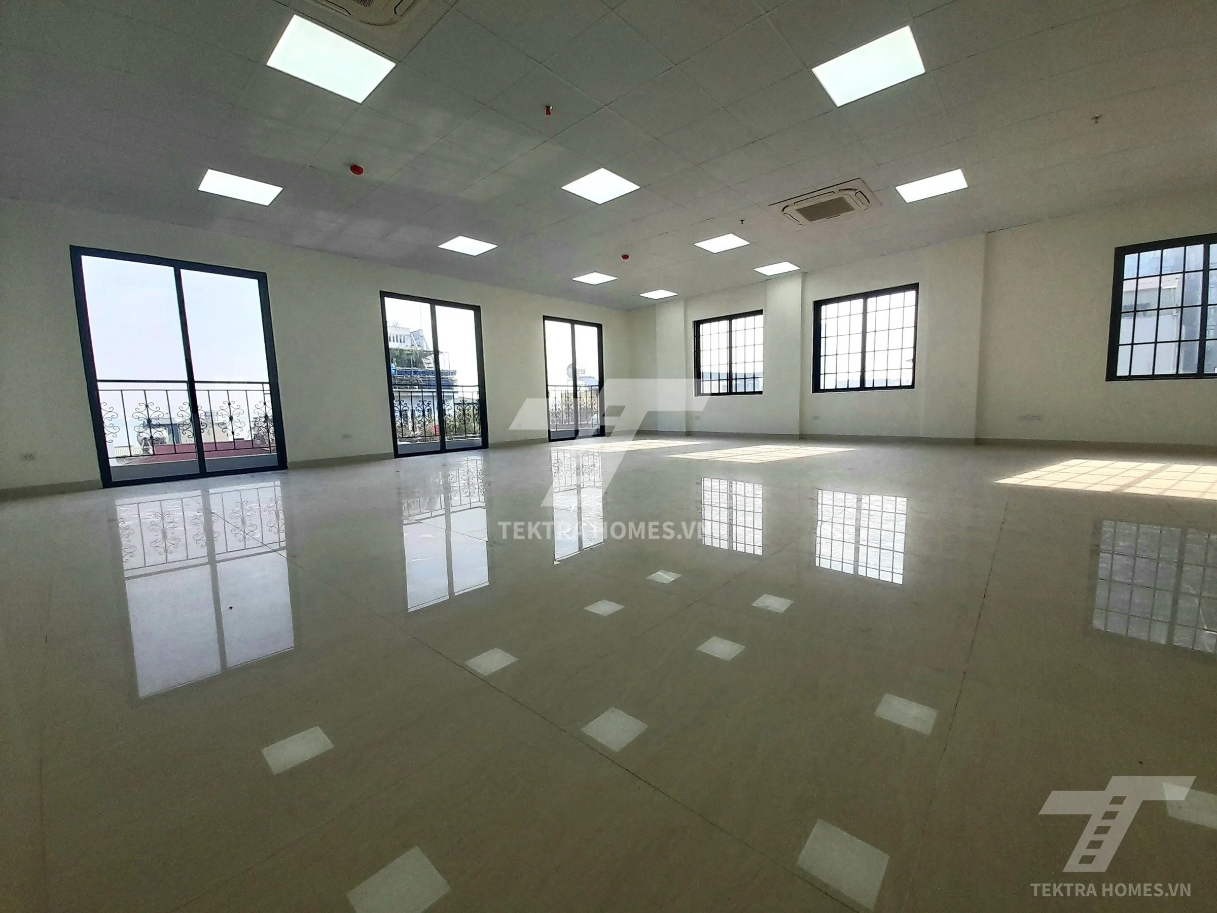 Không gian 5 tại Cho thuê văn phòng trục đường Thụy Khuê