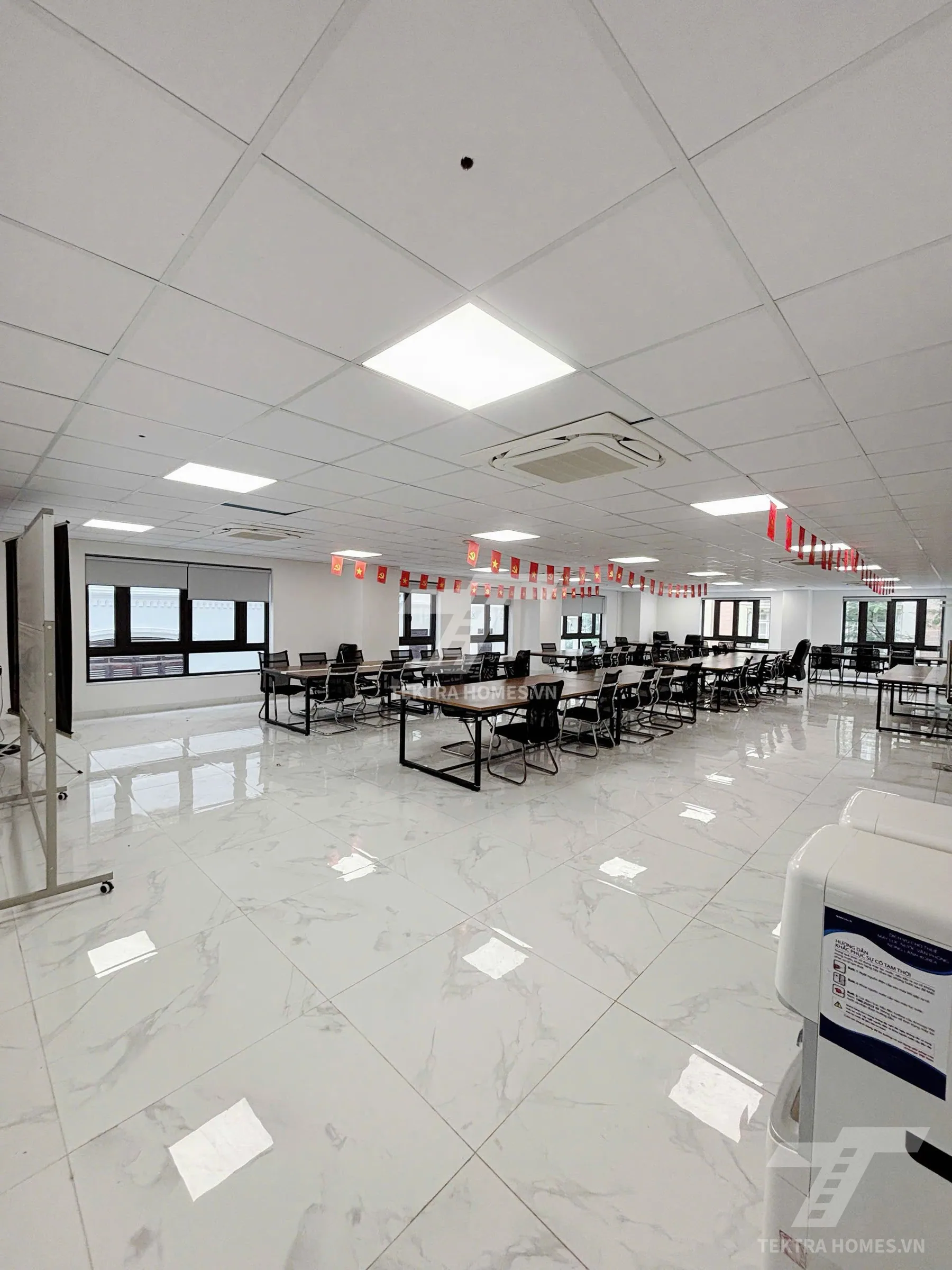 Không gian 3 tại Cho thuê mặt bằng kinh doanh phố vũ ngọc phan
