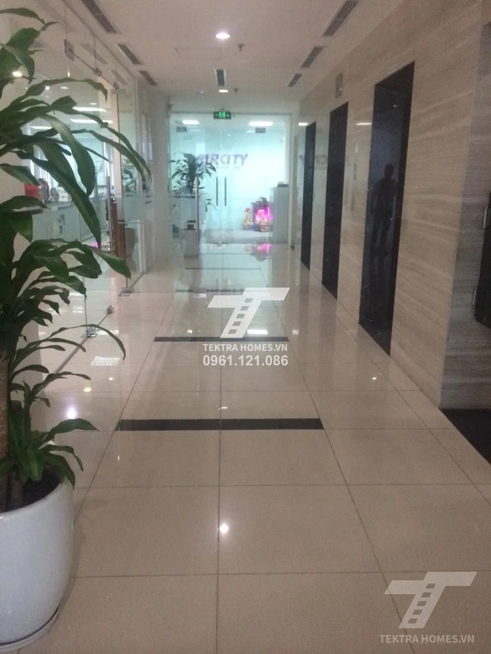 Không gian 4 tại Cho thuê sàn thương mại - văn phòng | R6 Royal City | 72A Nguyễn Trãi