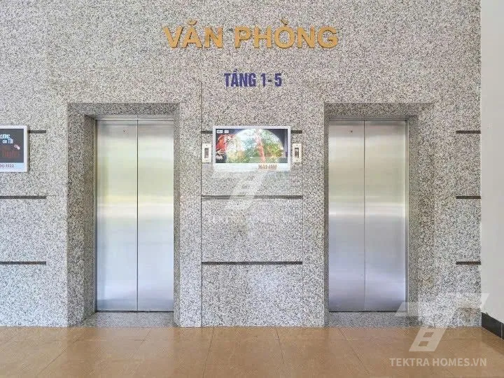 Khu vực thang máy tòa Chung cư Tây Hà 19 Tố Hữu