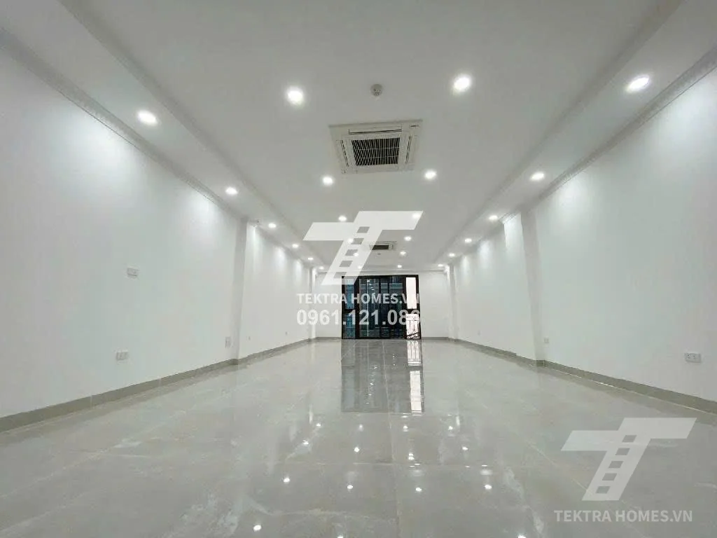 Không gian 3 tại Cho thuê văn phòng mới trục đường Trung Kính.