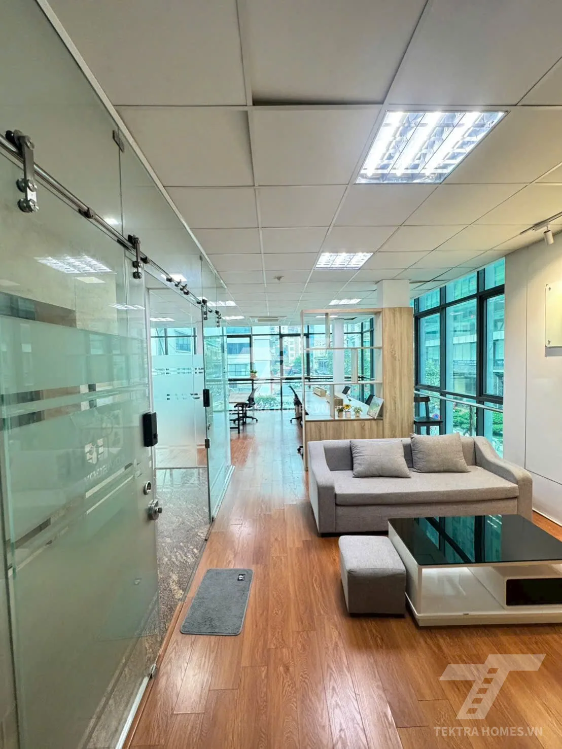 Không gian 2 tại Cho thuê văn phòng ngăn sẵn đẹp trục đường Trung Kính