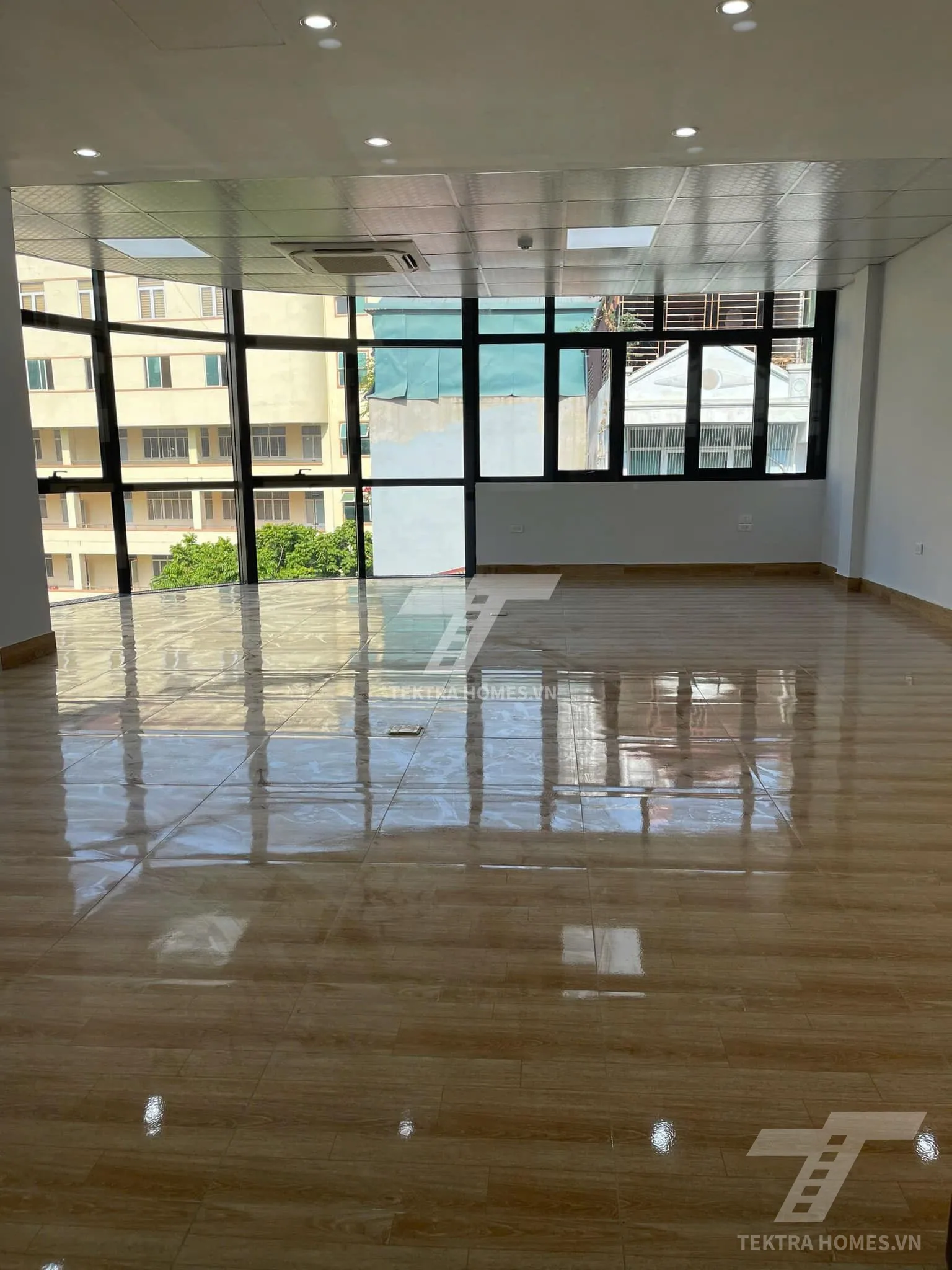 Không gian 4 tại Cho thuê văn phòng, MBKD đường Nguyễn Thị Định