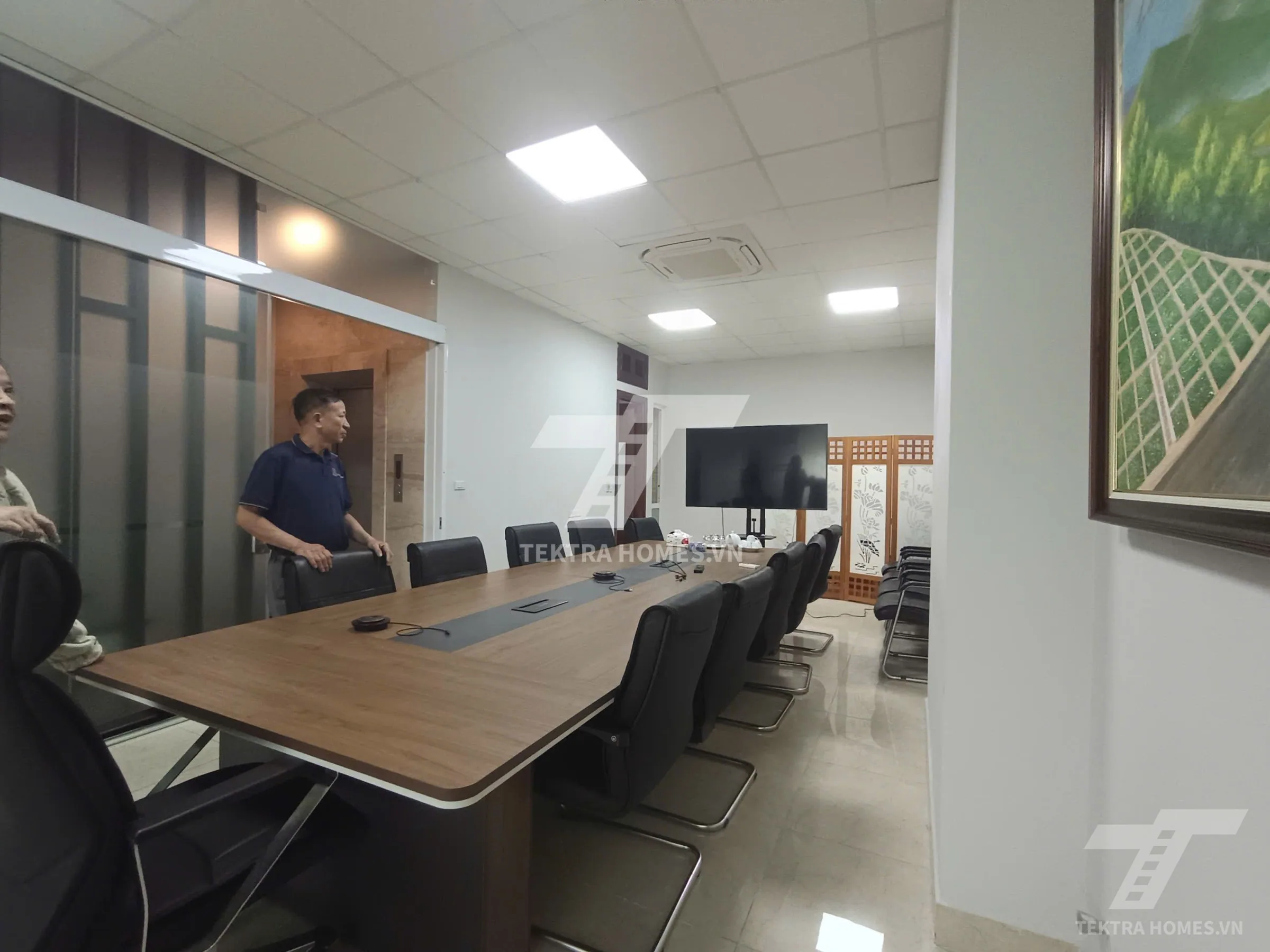 Không gian 2 tại Cho thuê nguyên căn trục Nguyễn Chánh - Trung Hòa