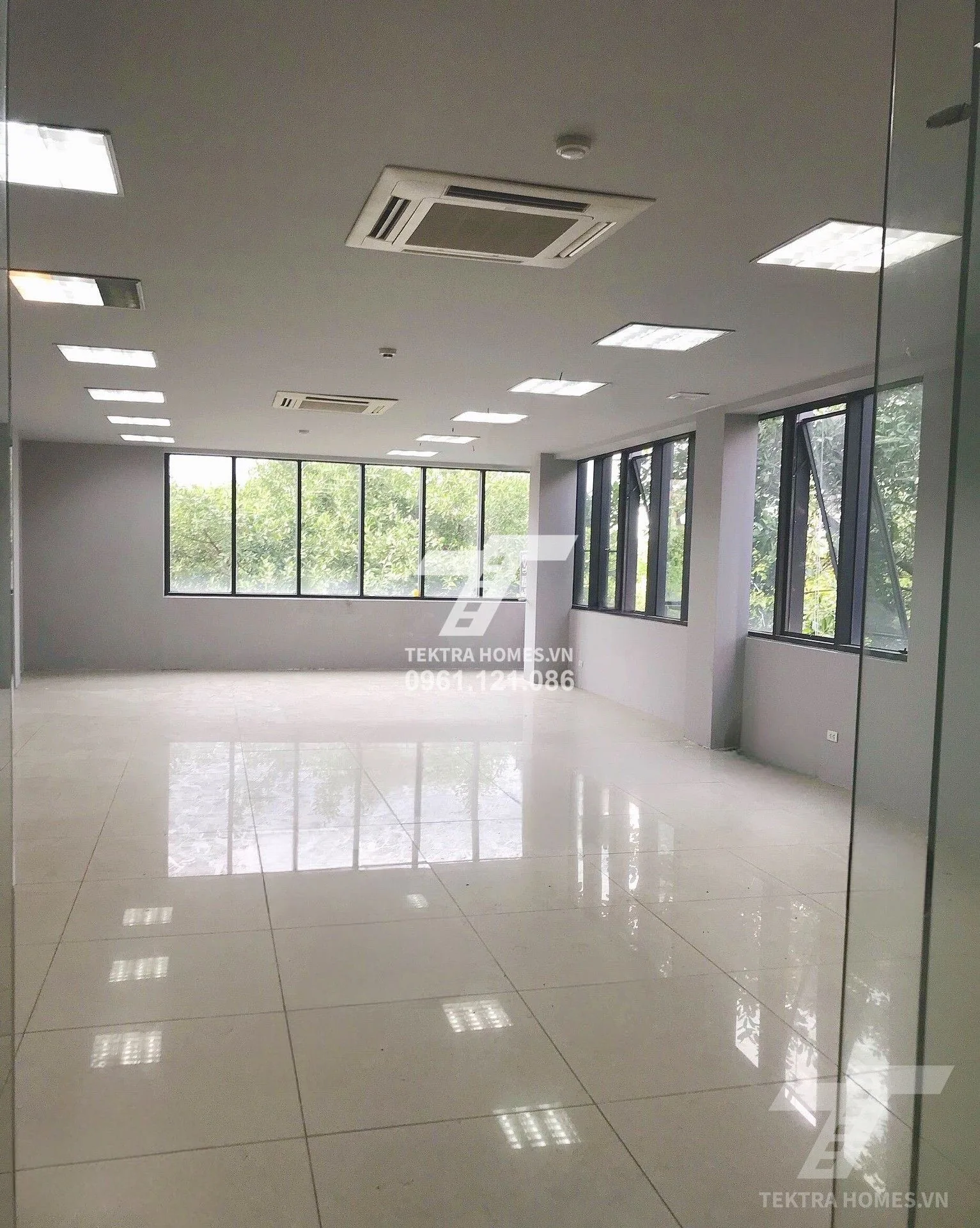 Không gian 2 tại Cho thuê văn phòng phố Chùa láng
