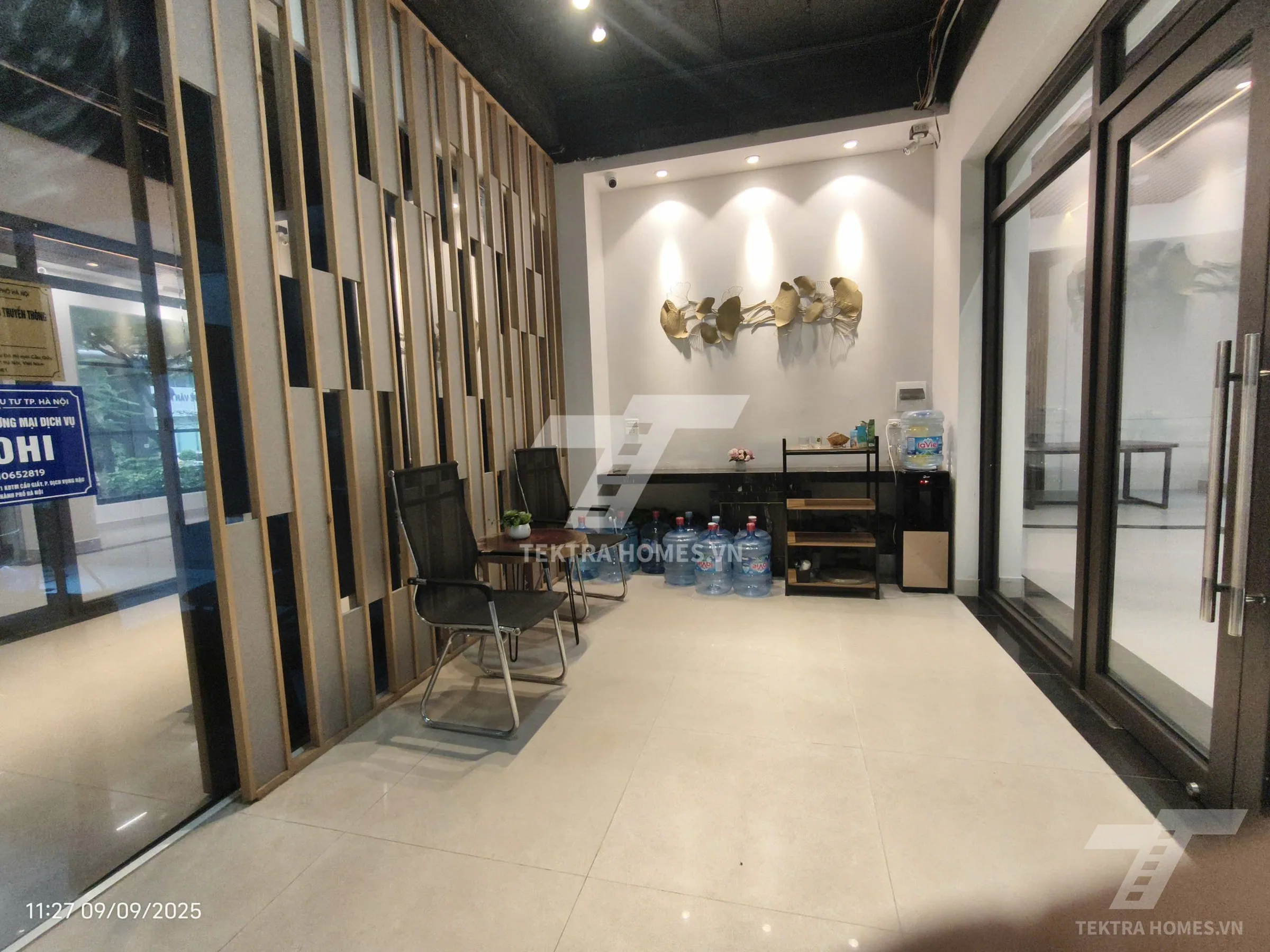 Cho thuê văn phòng full nội thất và dịch vụ  ngõ 82 Dịch Vọng Hậu