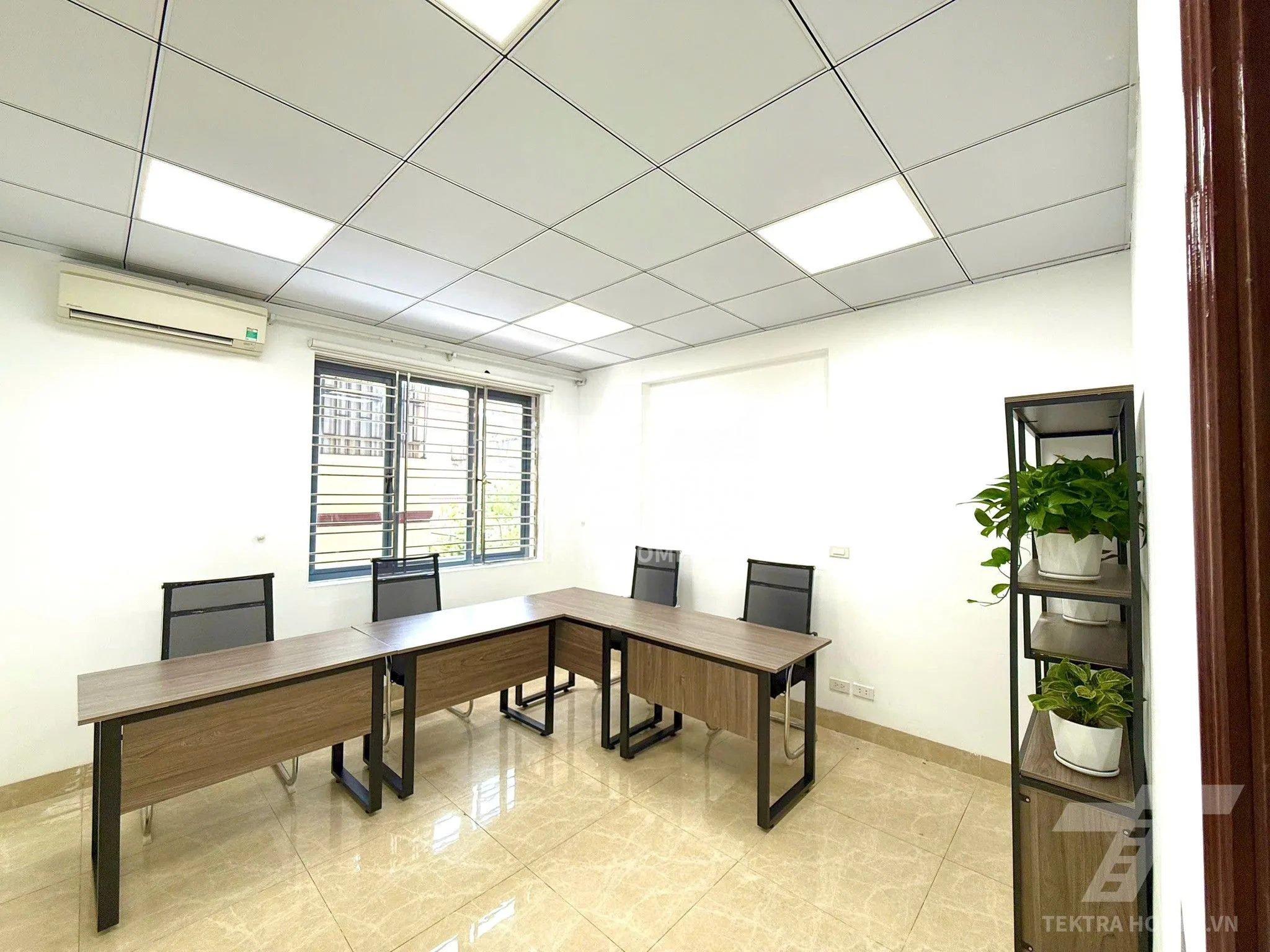 Không gian 5 tại Cho thuê văn phòng mặt phố Nguyễn Khuyến